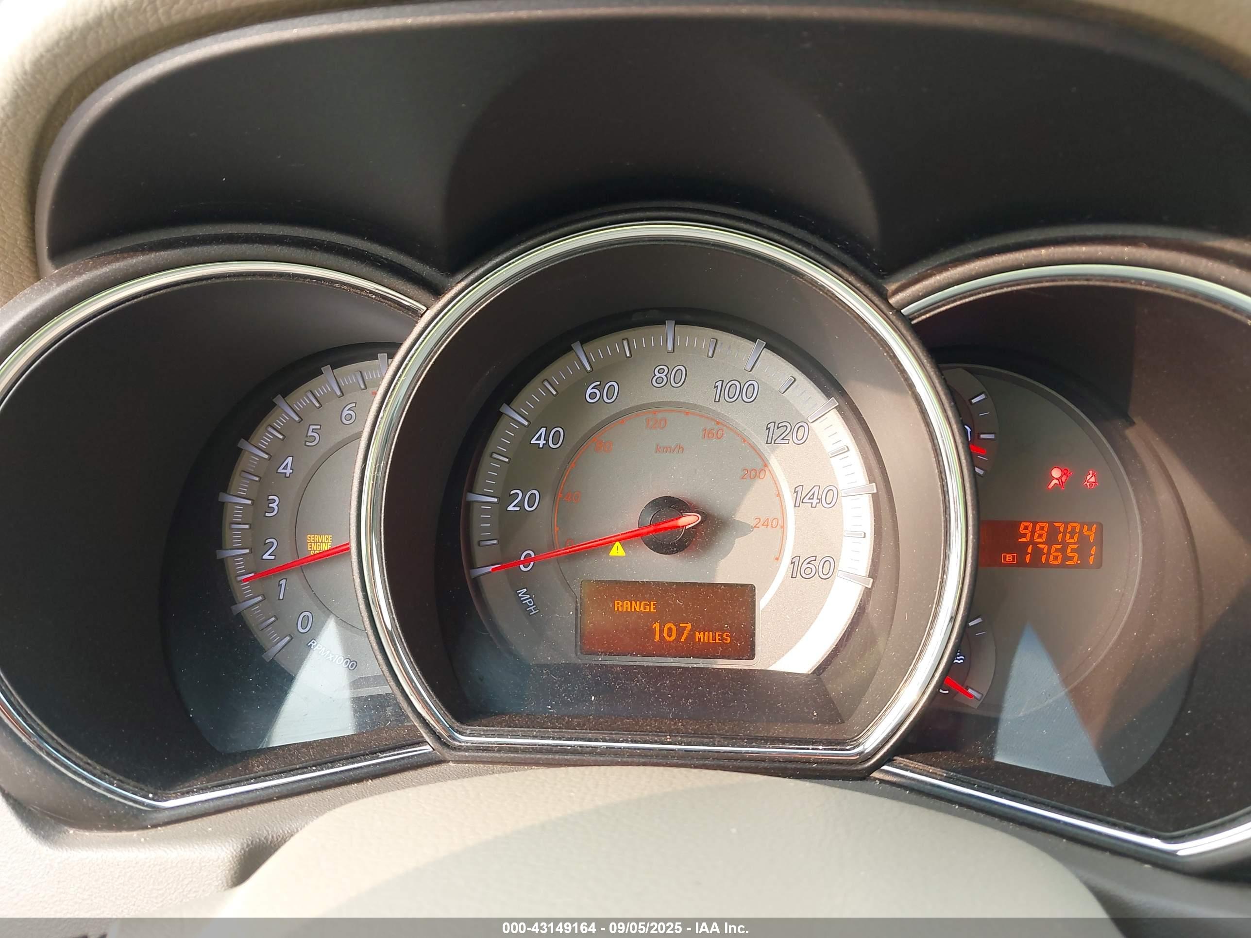 NISSAN MURANO image 7