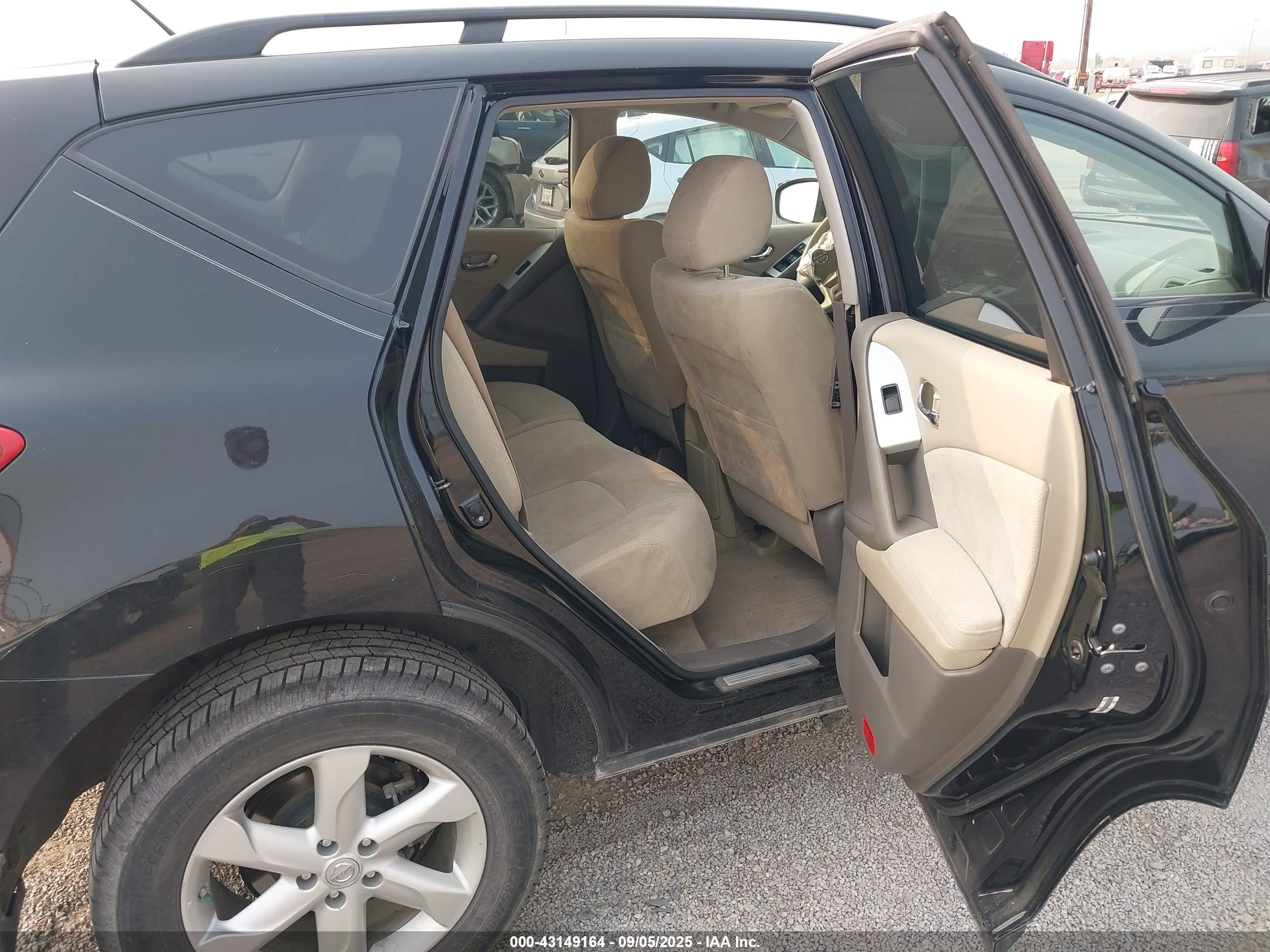 NISSAN MURANO image 8