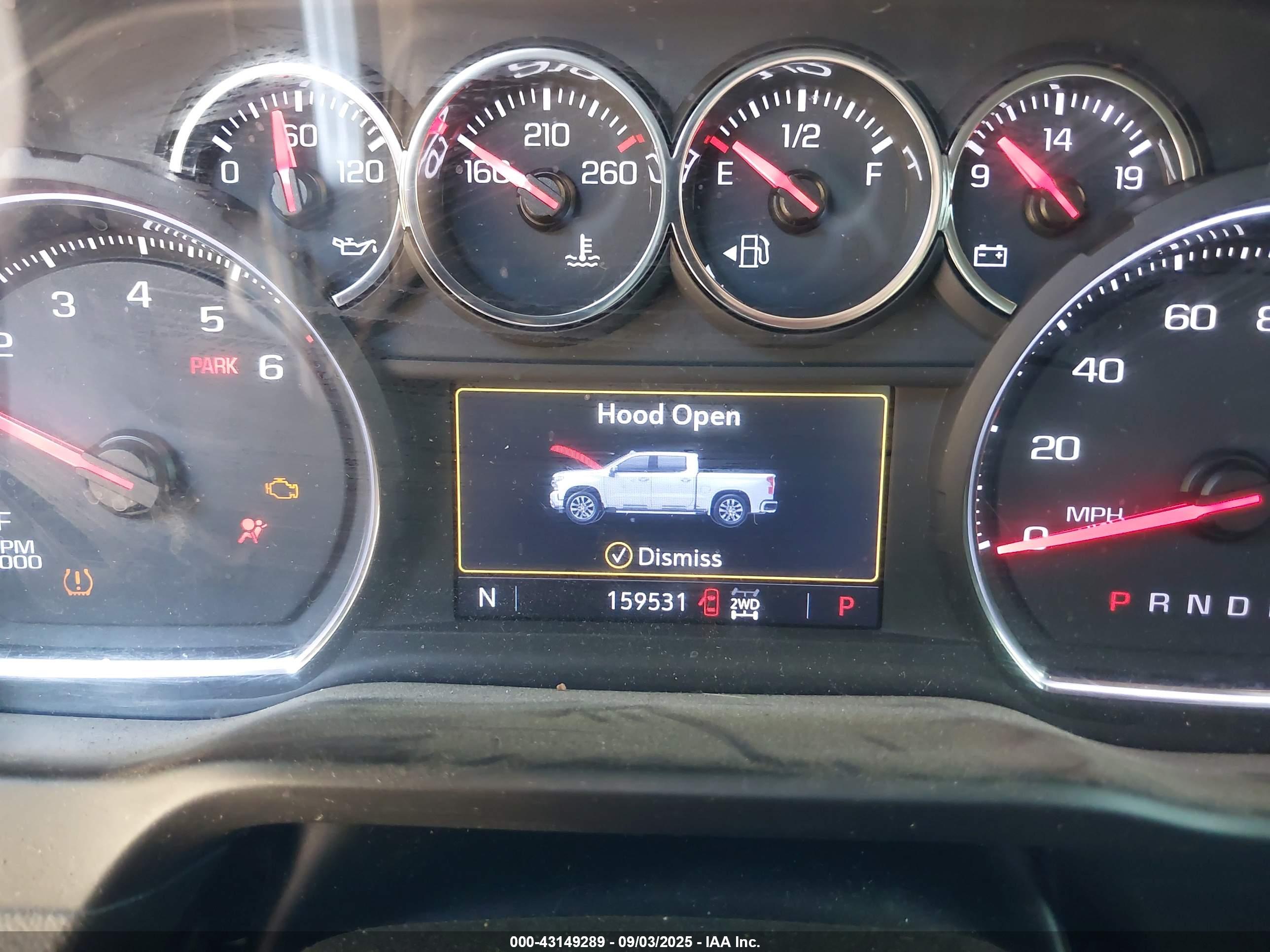 CHEVROLET SILVERADO image 7