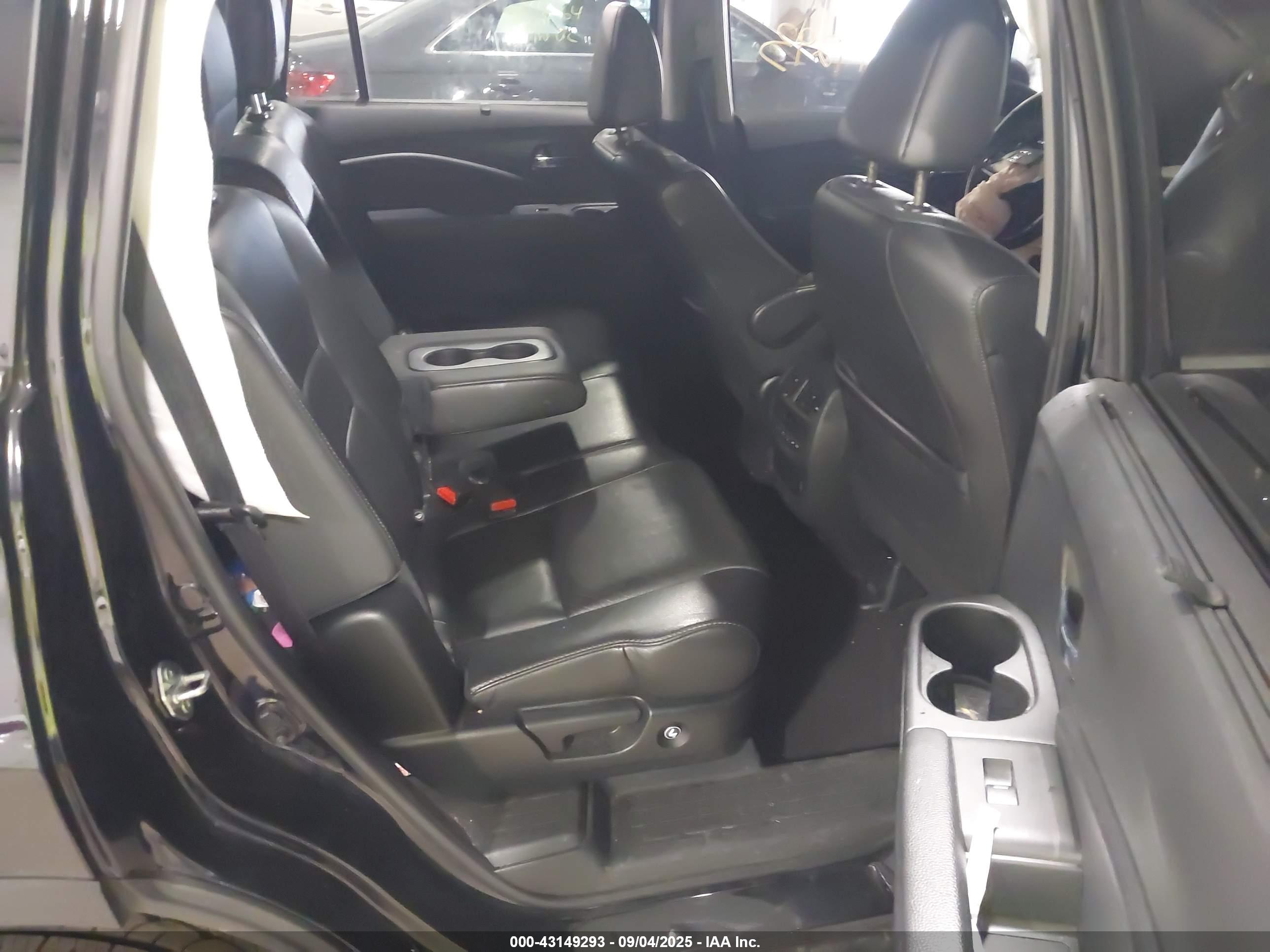 HONDA PILOT image 8