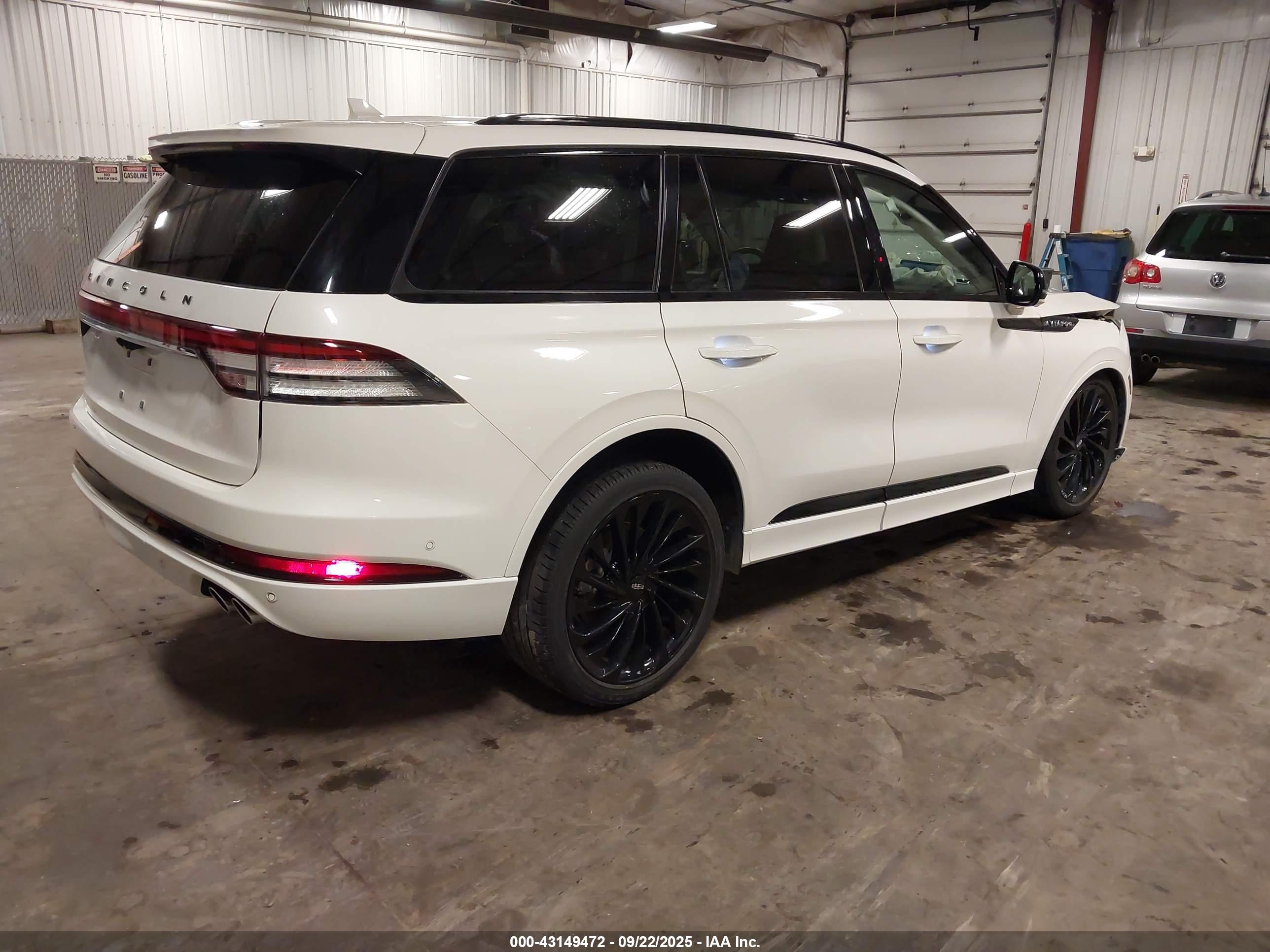 LINCOLN AVIATOR image 4