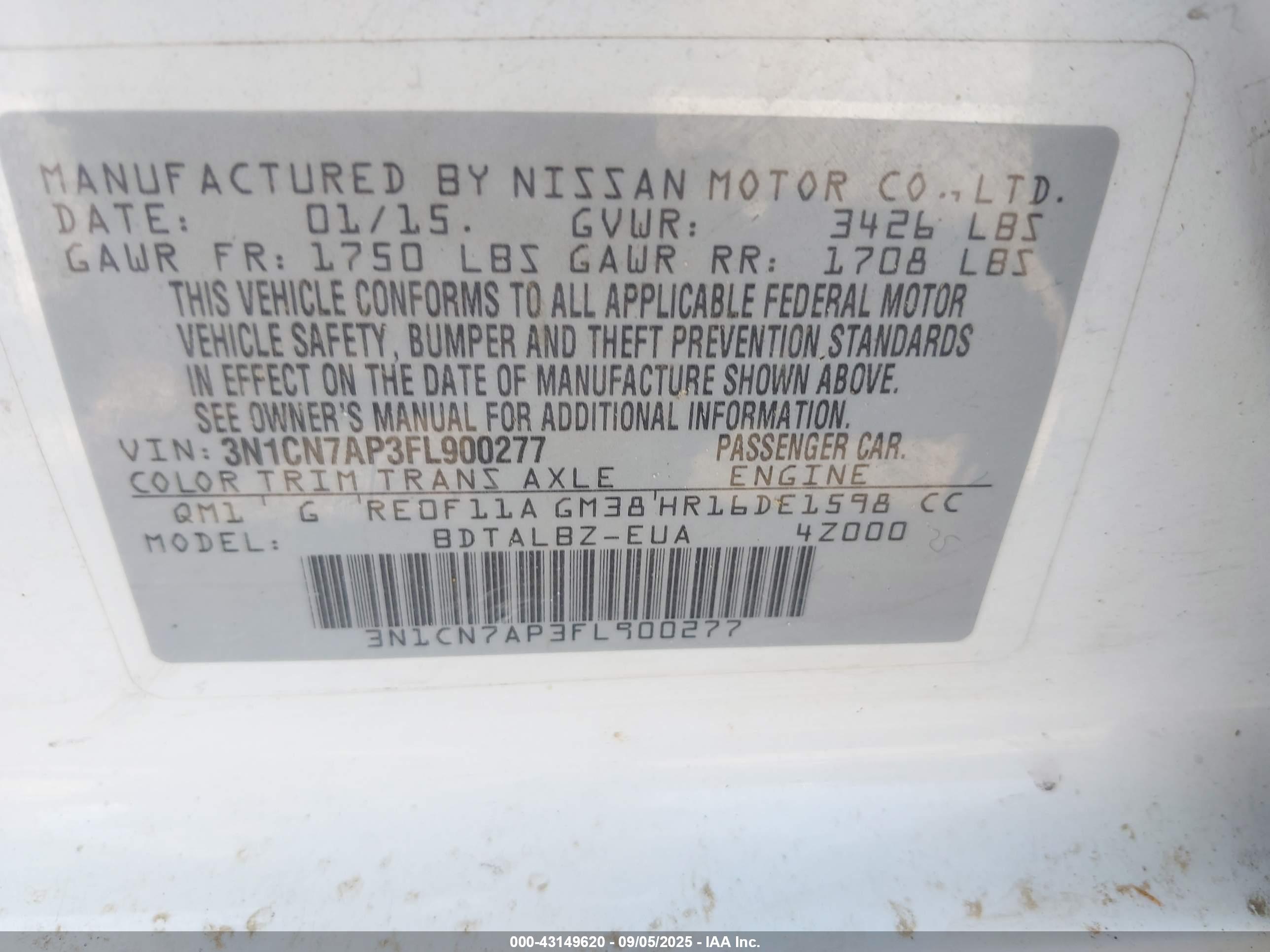 NISSAN VERSA image 9