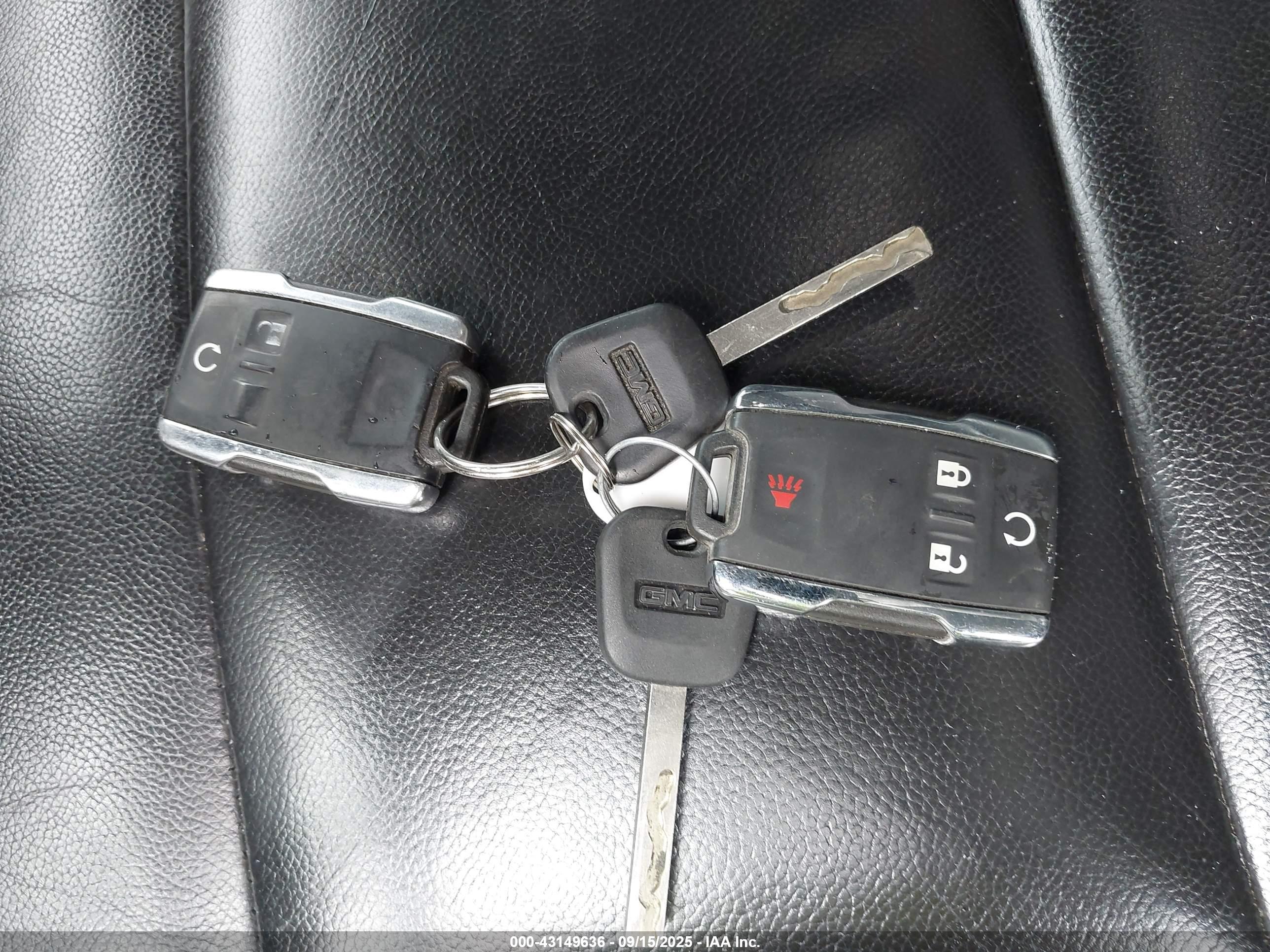 GMC SIERRA image 11