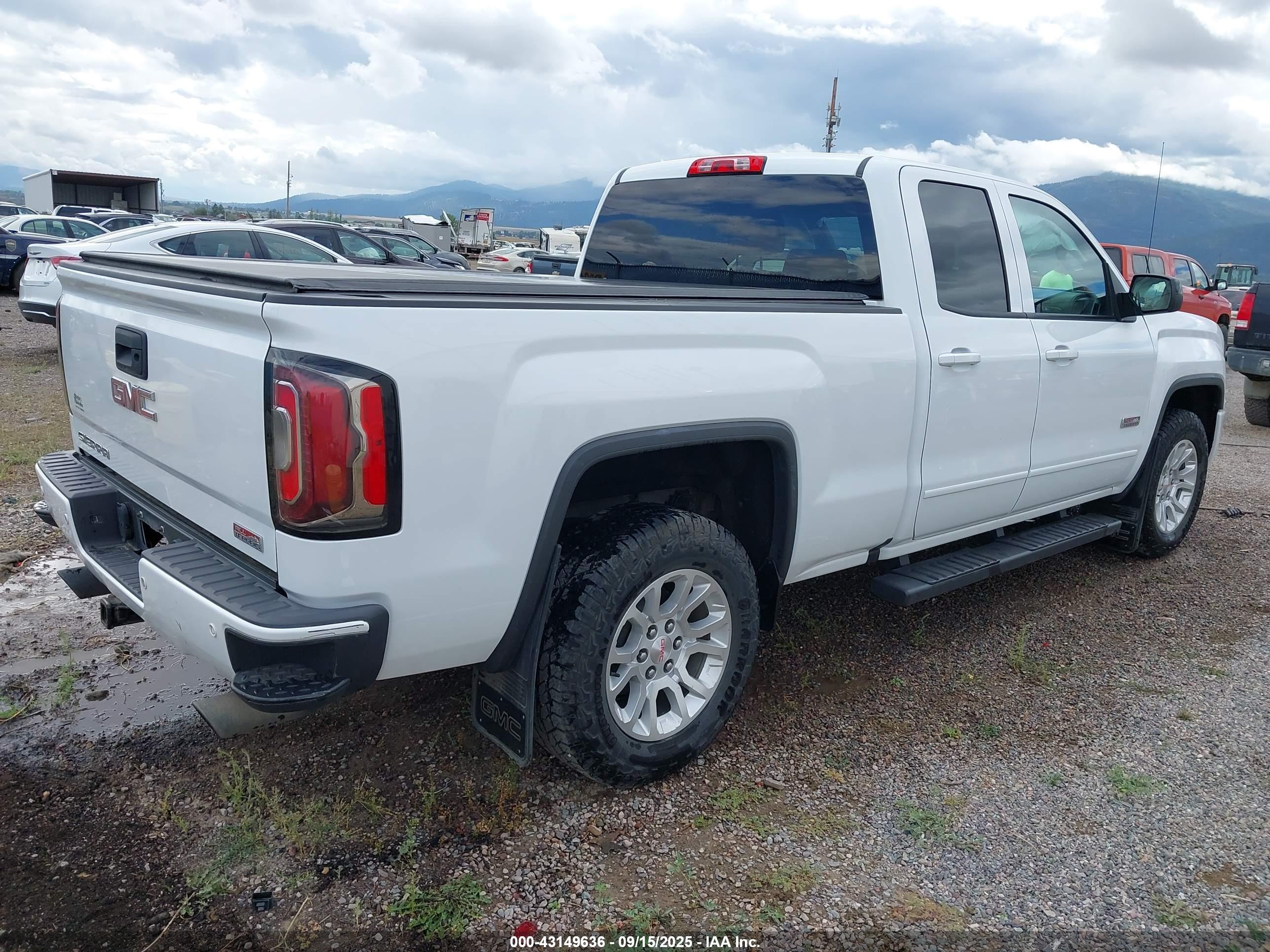 GMC SIERRA image 4