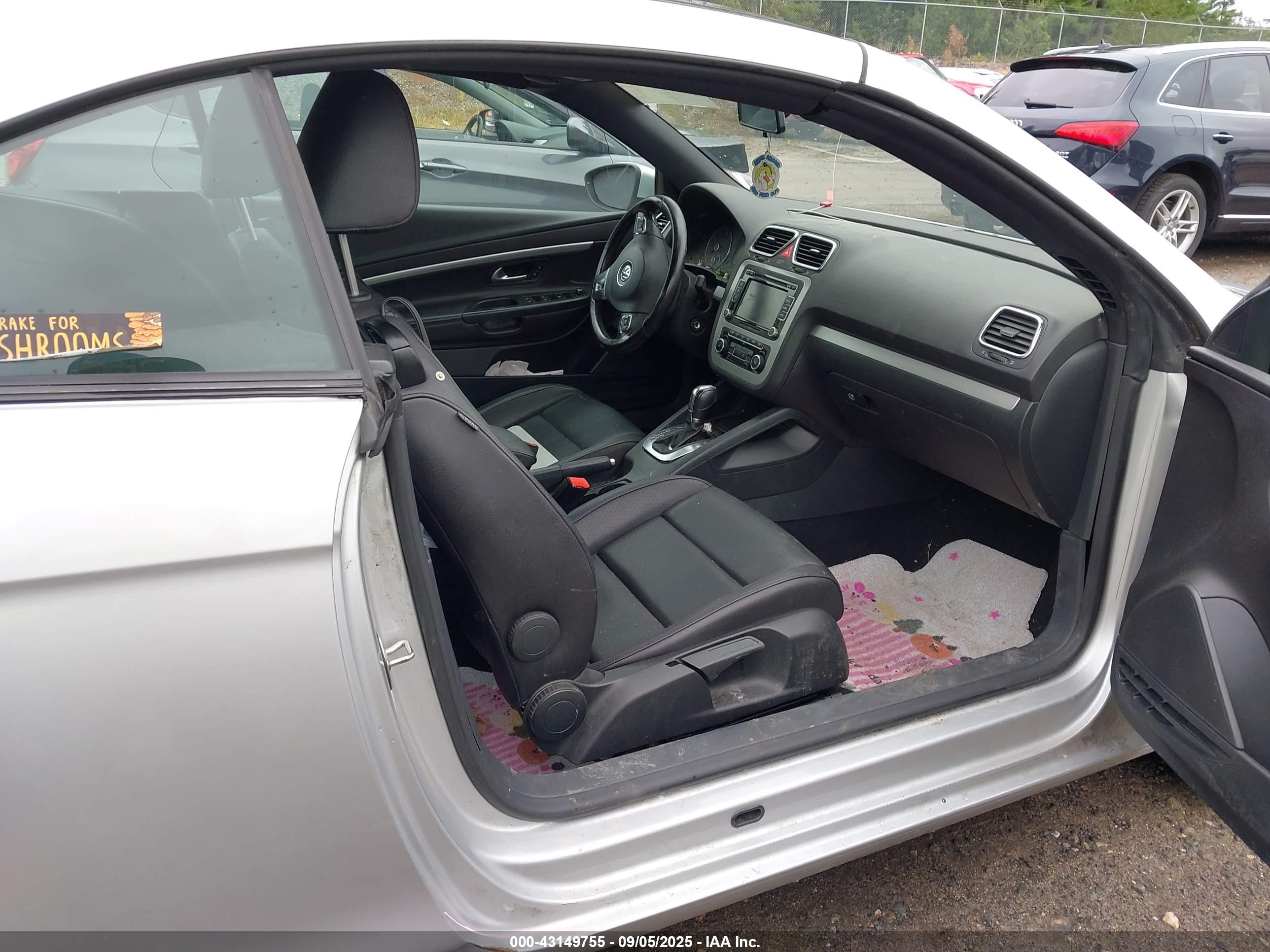 VOLKSWAGEN EOS image 5