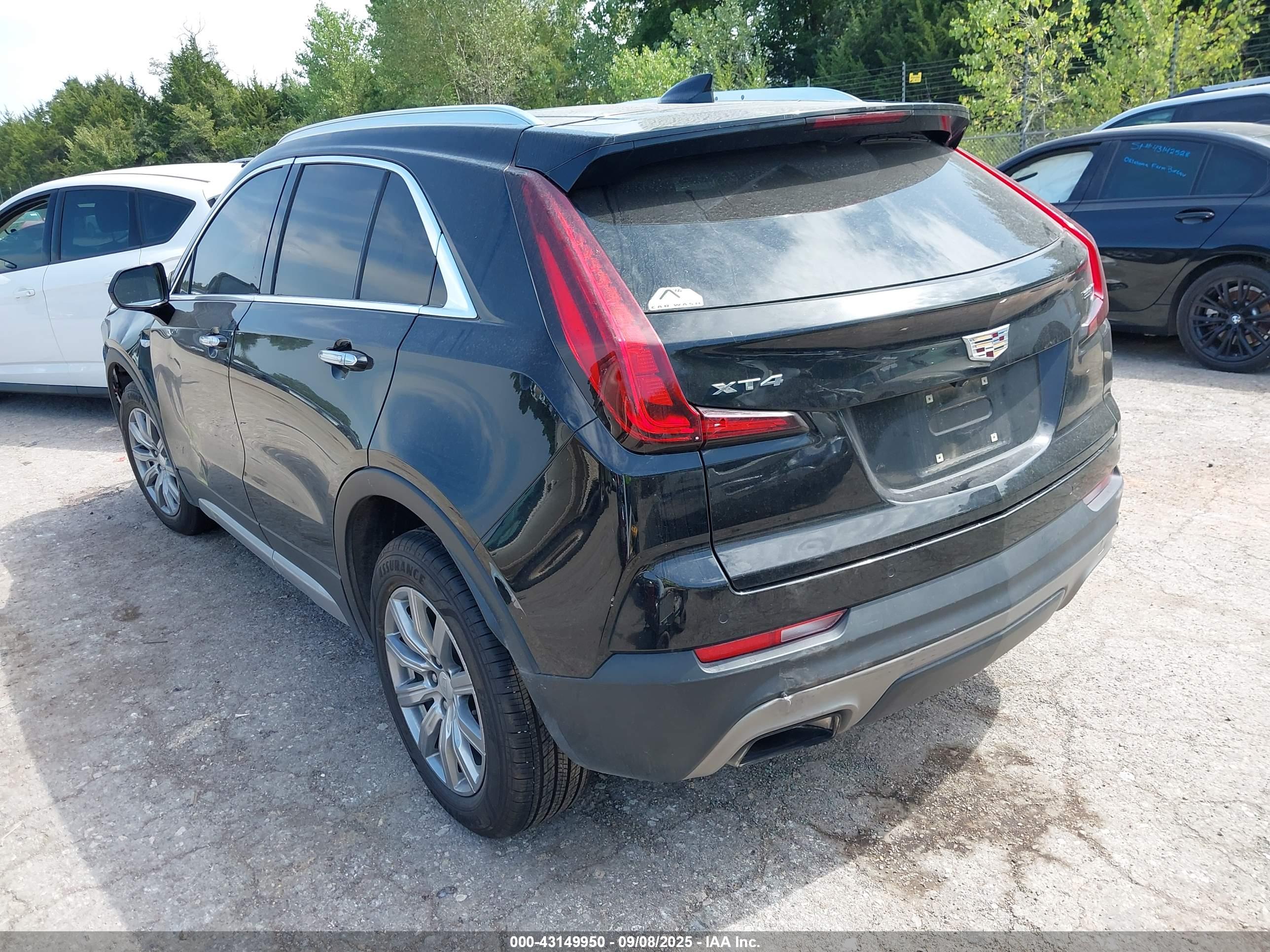 CADILLAC XT4 image 3