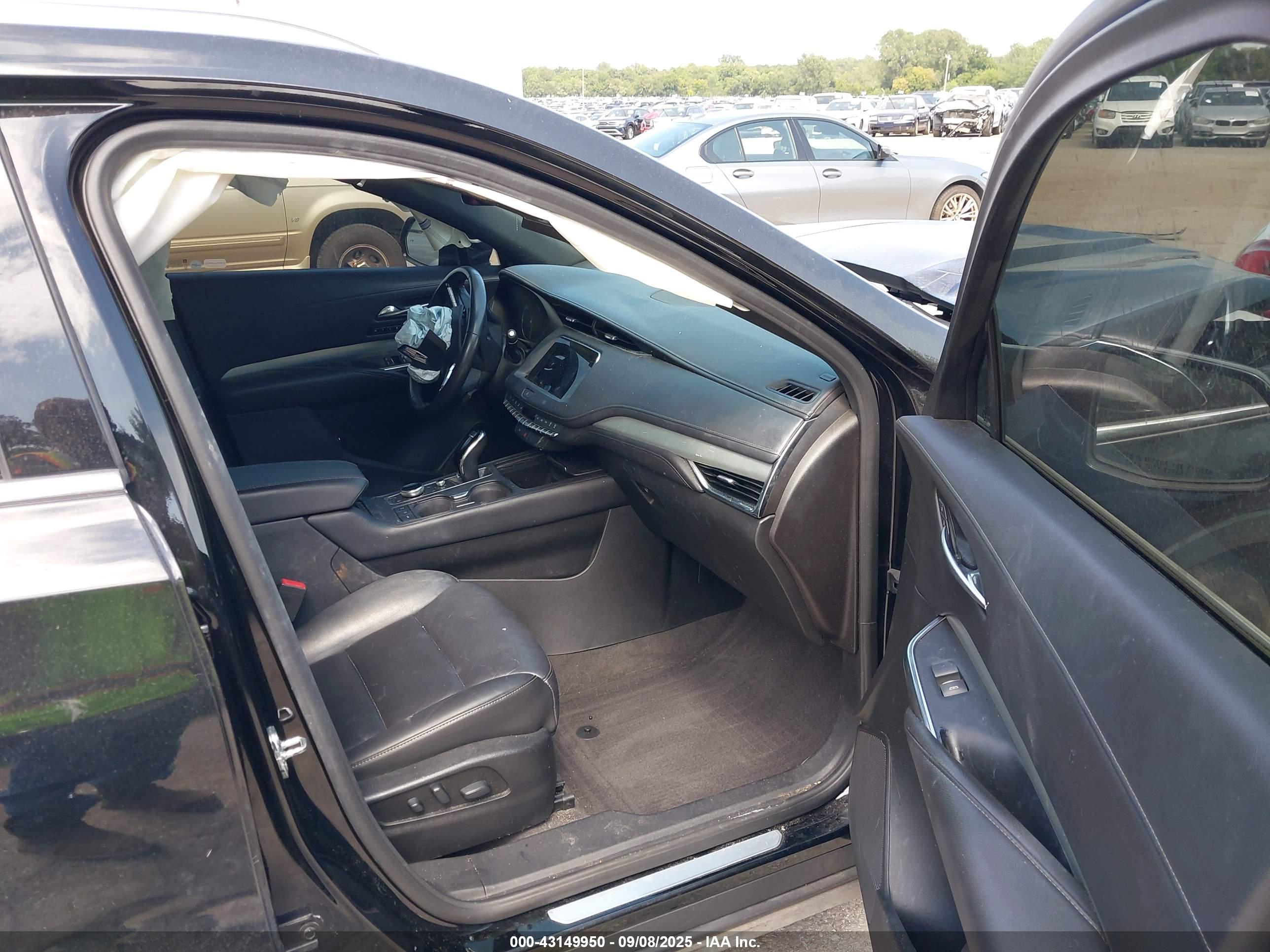 CADILLAC XT4 image 5
