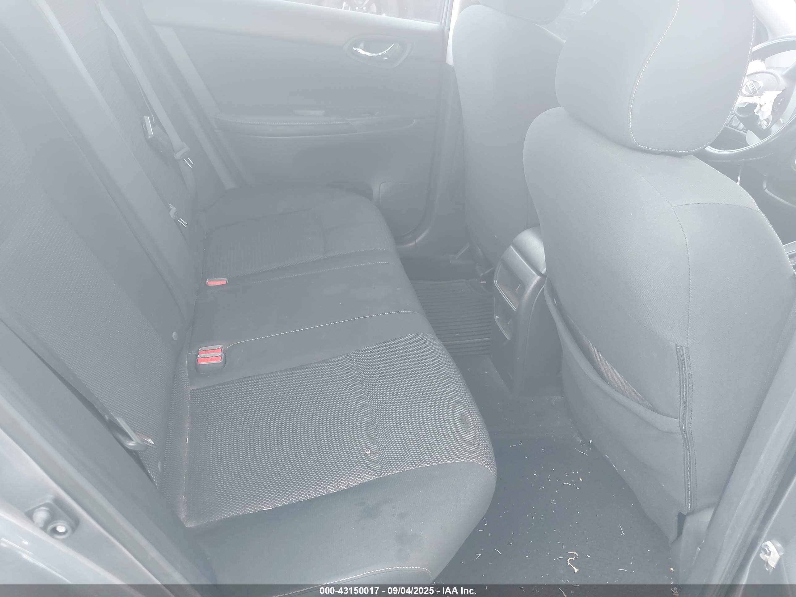 NISSAN SENTRA image 8