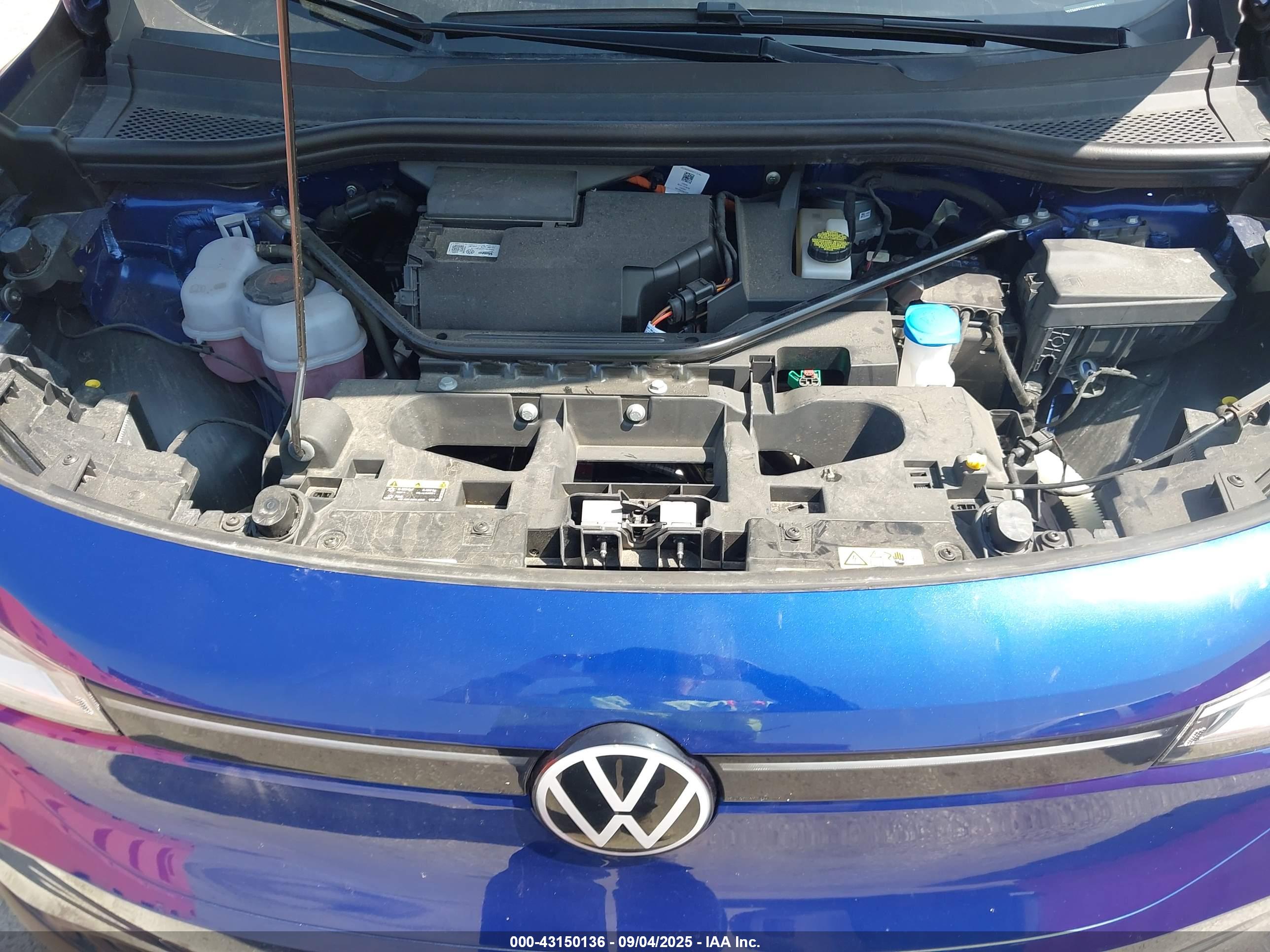 VOLKSWAGEN ID.4 image 10