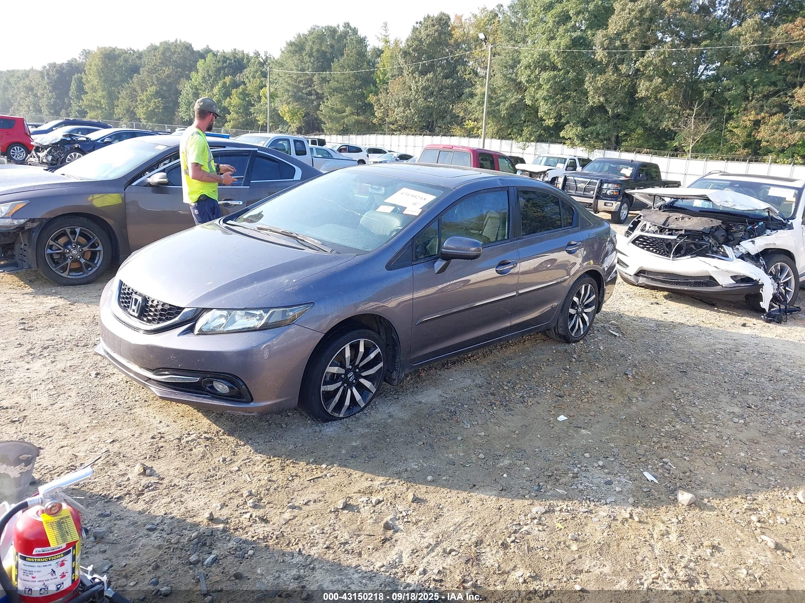 HONDA CIVIC image 2