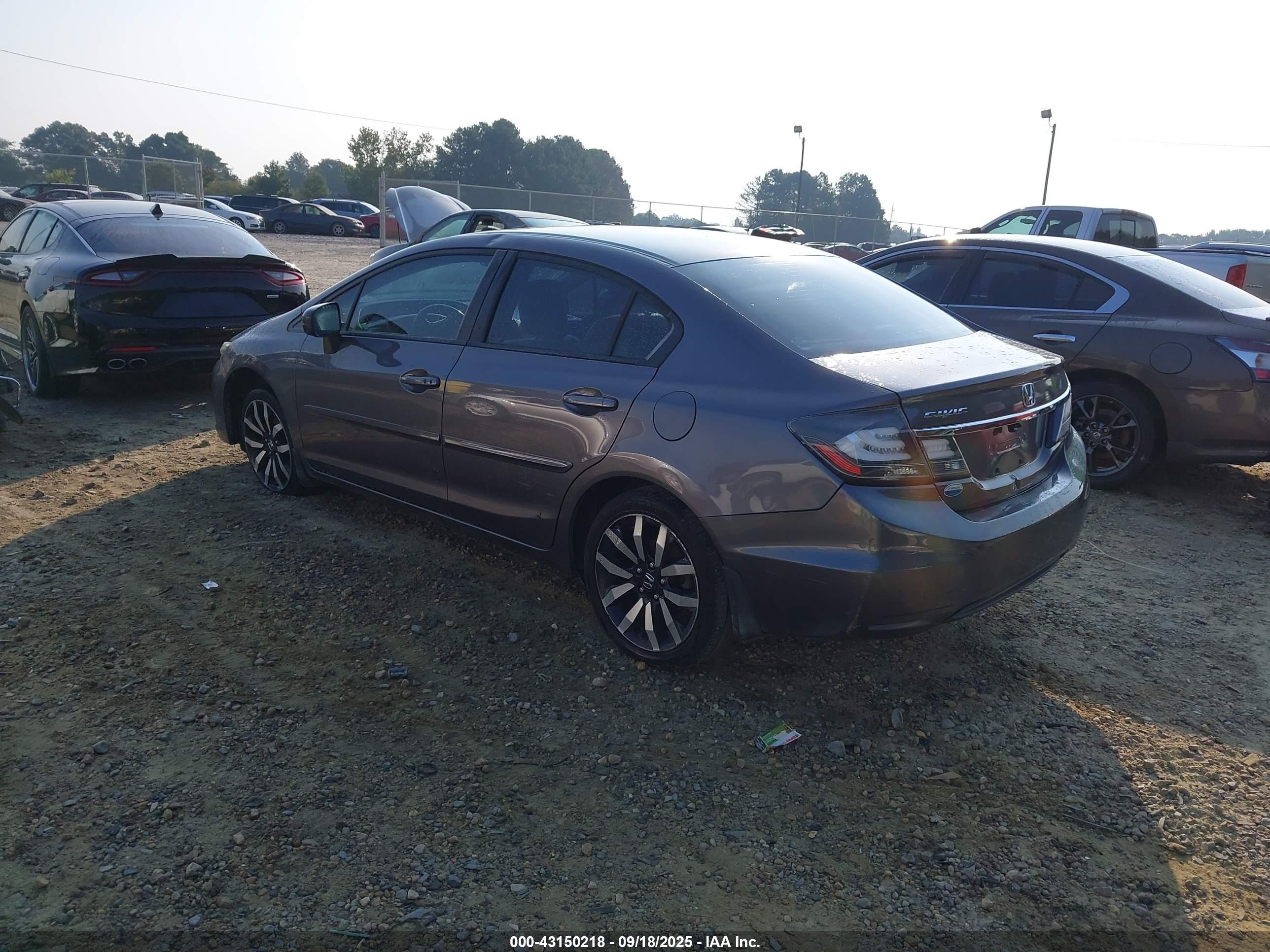 HONDA CIVIC image 3