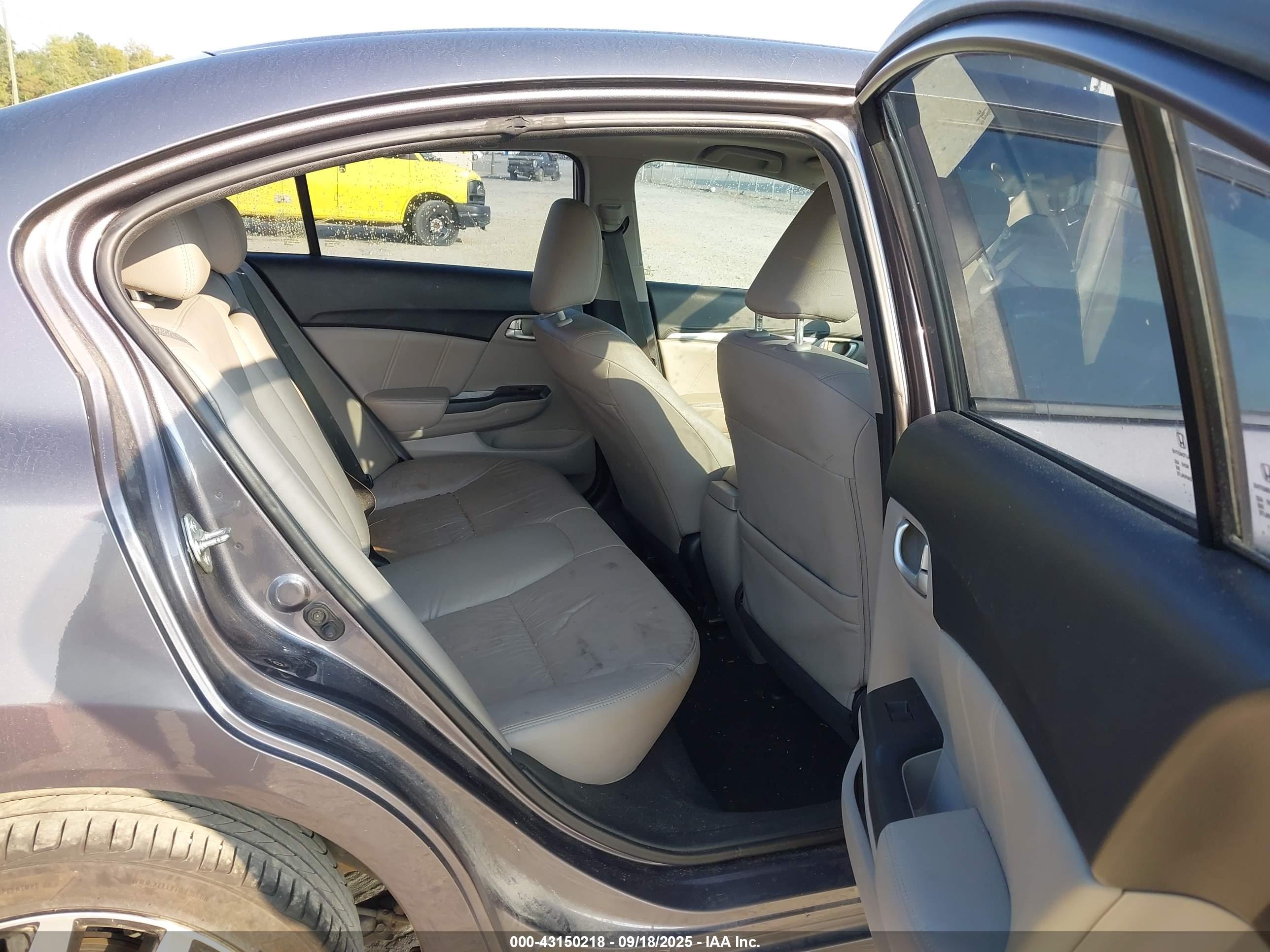 HONDA CIVIC image 8