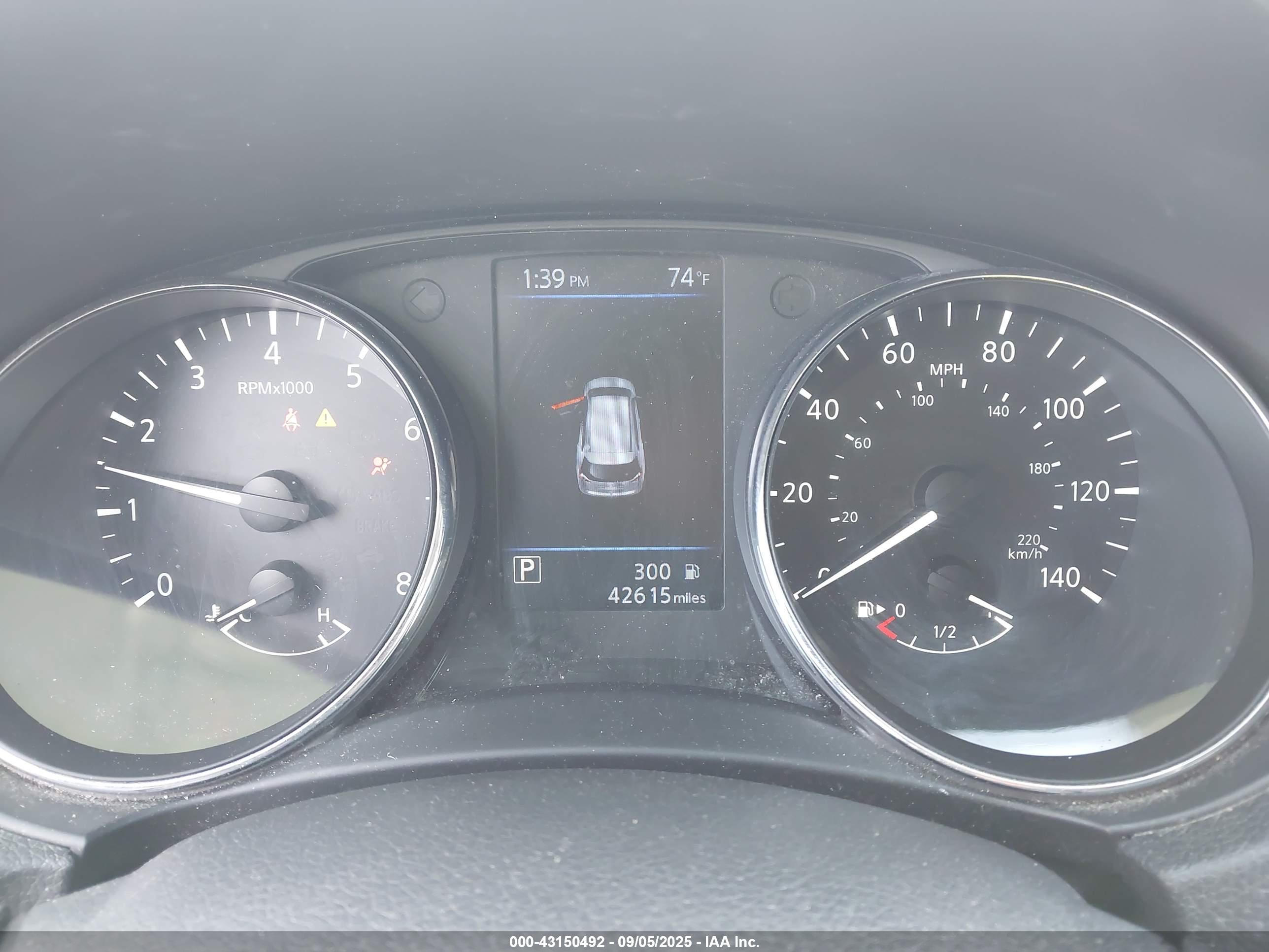 NISSAN ROGUE image 7