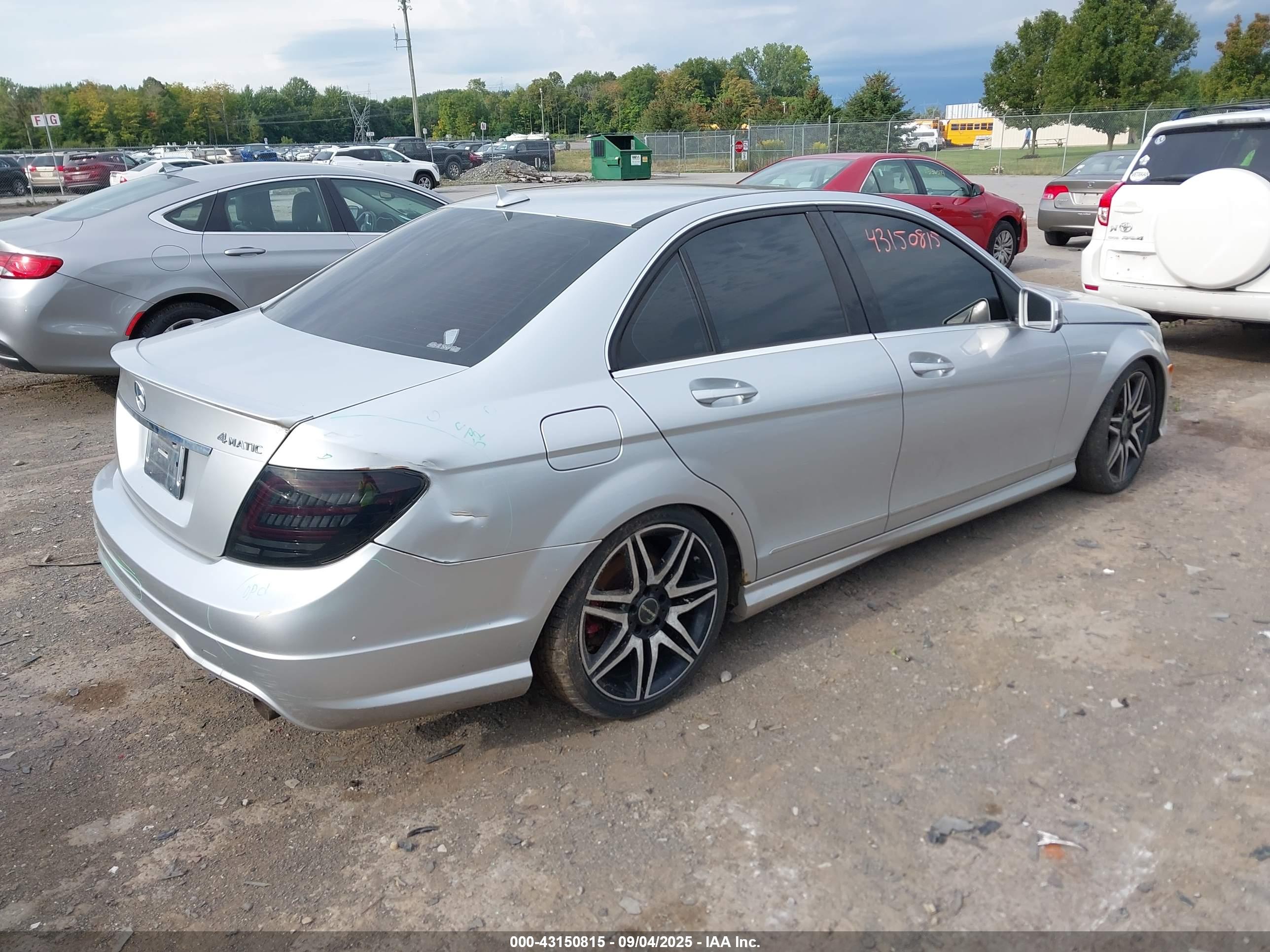 MERCEDES-BENZ C image 4