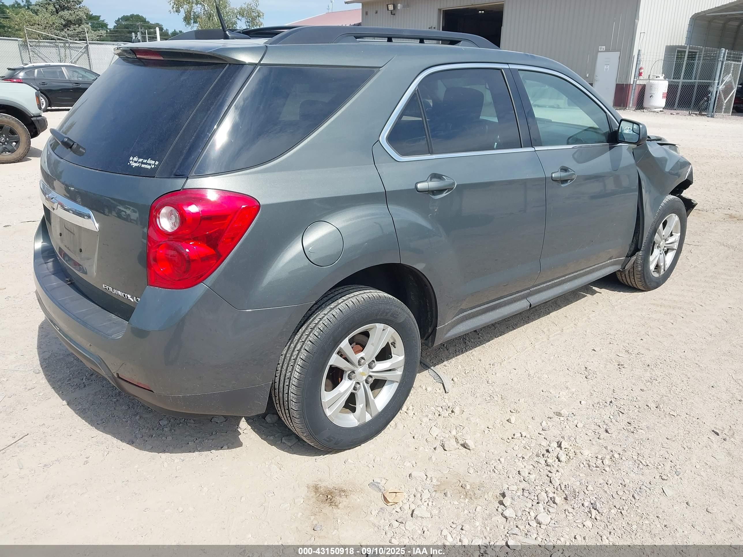 CHEVROLET EQUINOX image 4