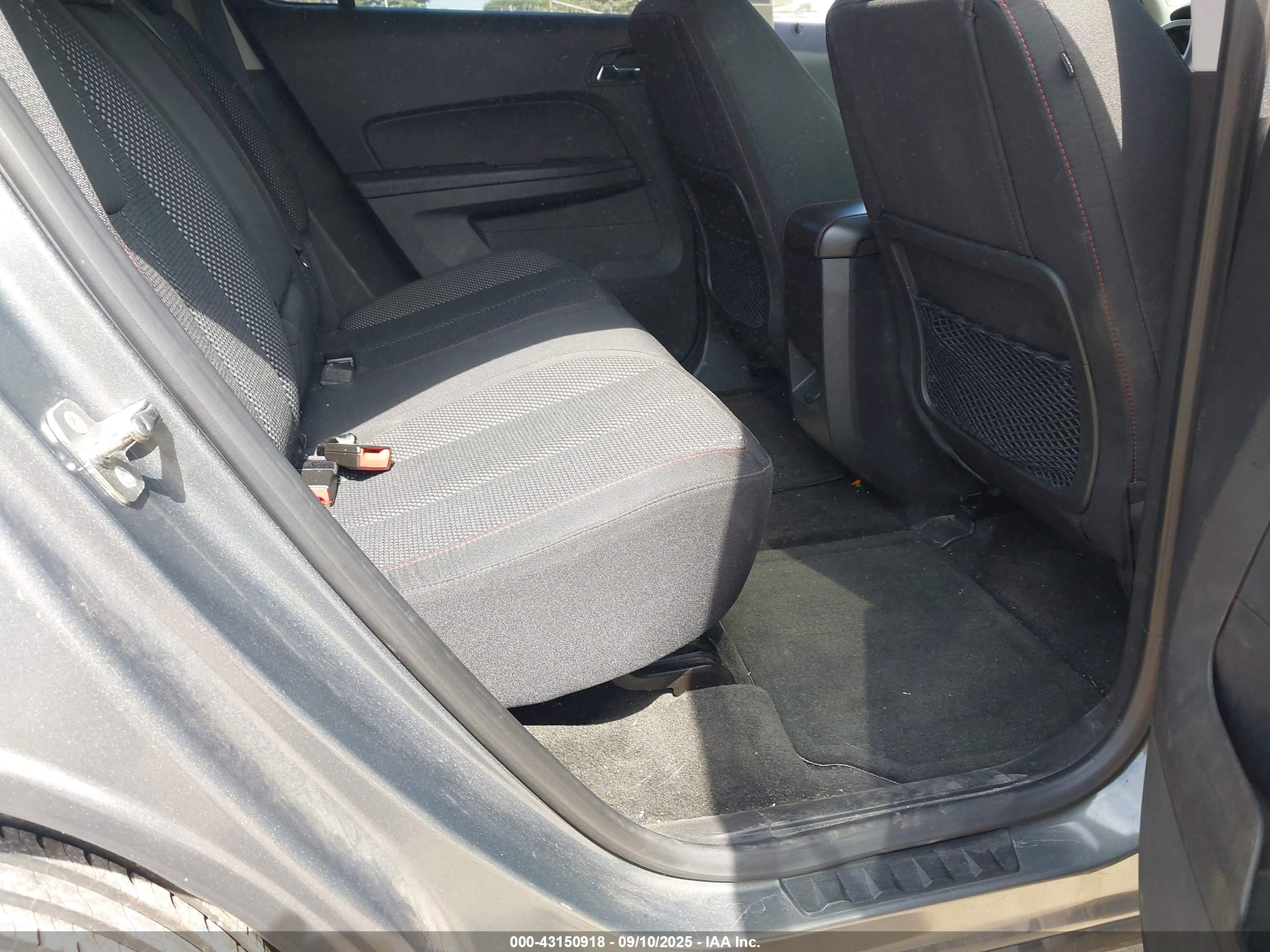 CHEVROLET EQUINOX image 8