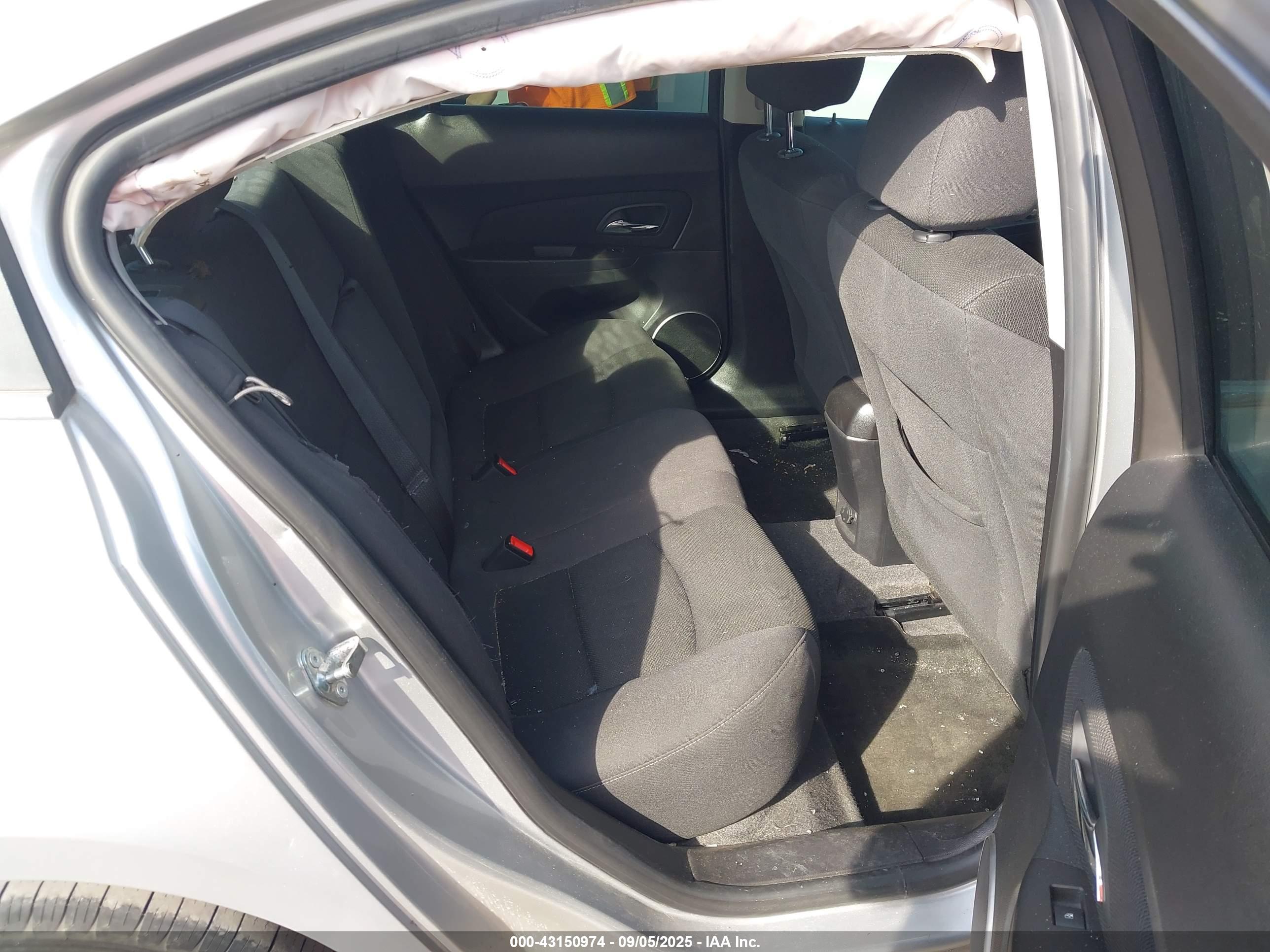 CHEVROLET CRUZE image 8