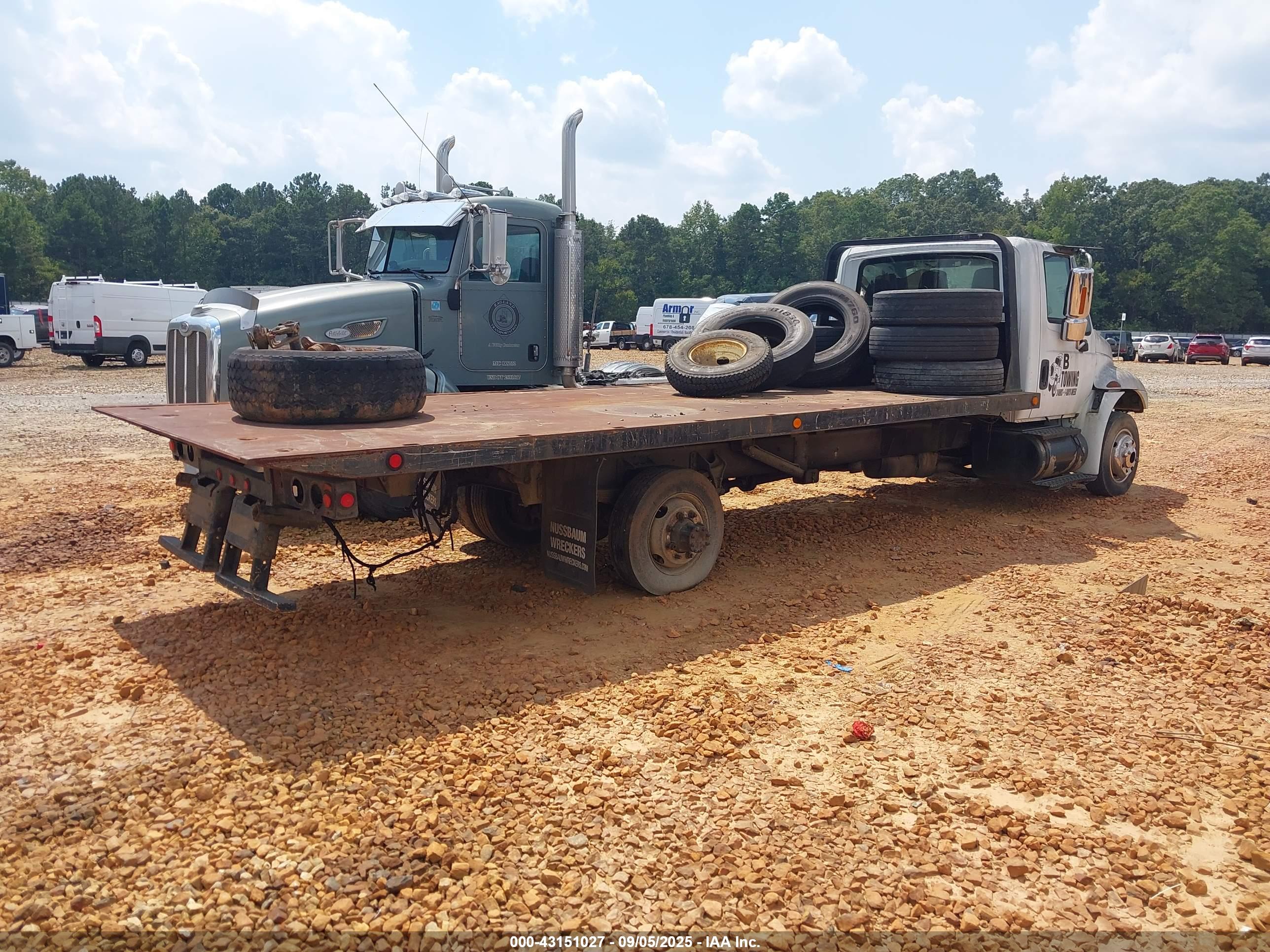 INTERNATIONAL 4000 image 4