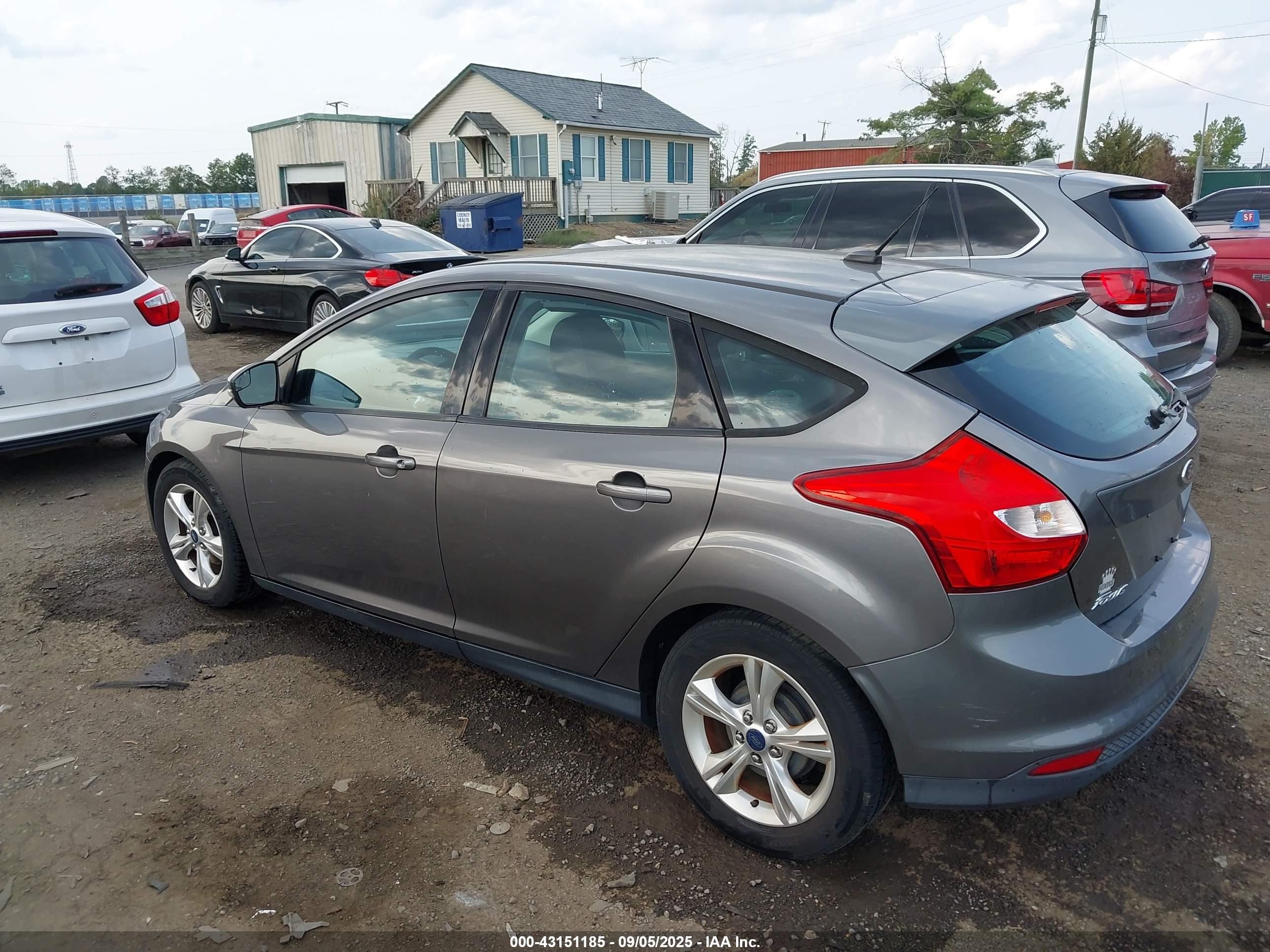 FORD FOCUS image 3