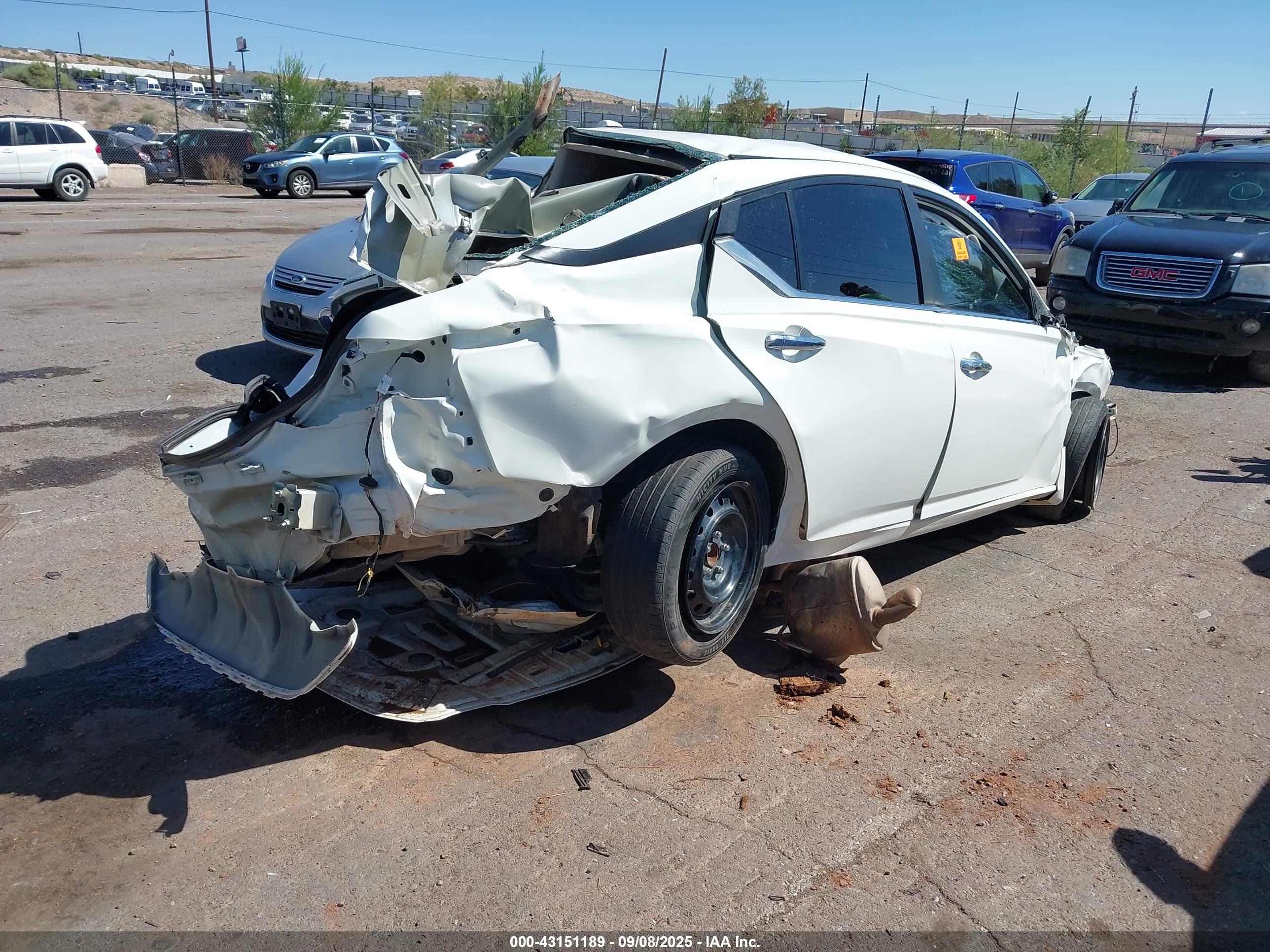NISSAN ALTIMA image 4