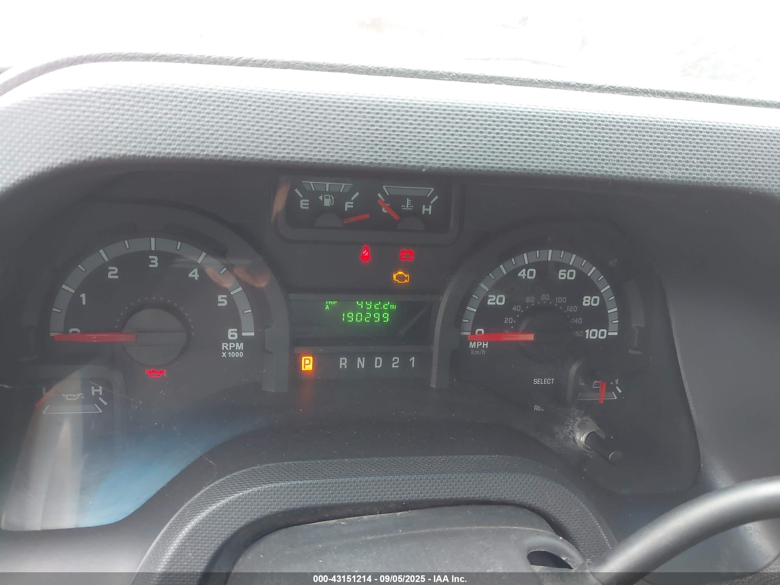 FORD E-350 image 7