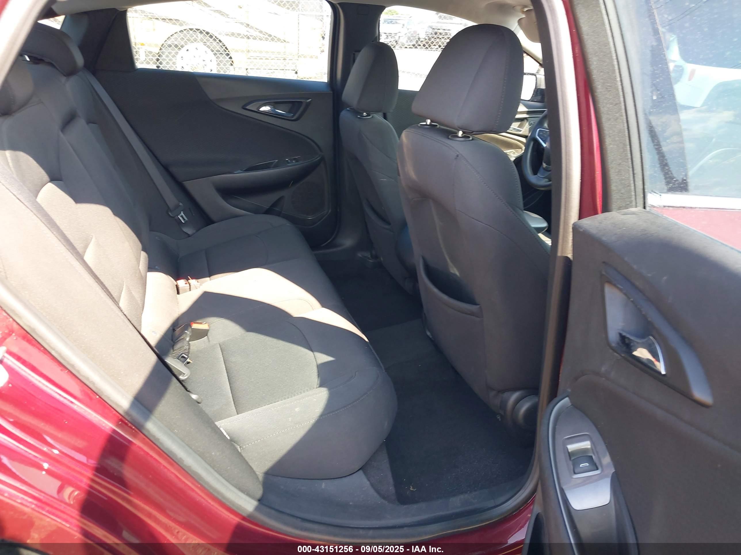 CHEVROLET MALIBU image 8