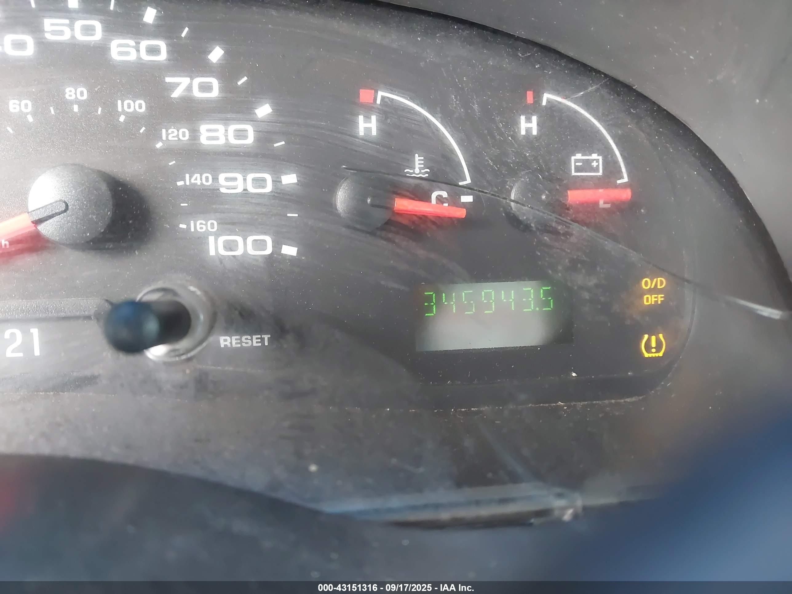 FORD E-450 image 6