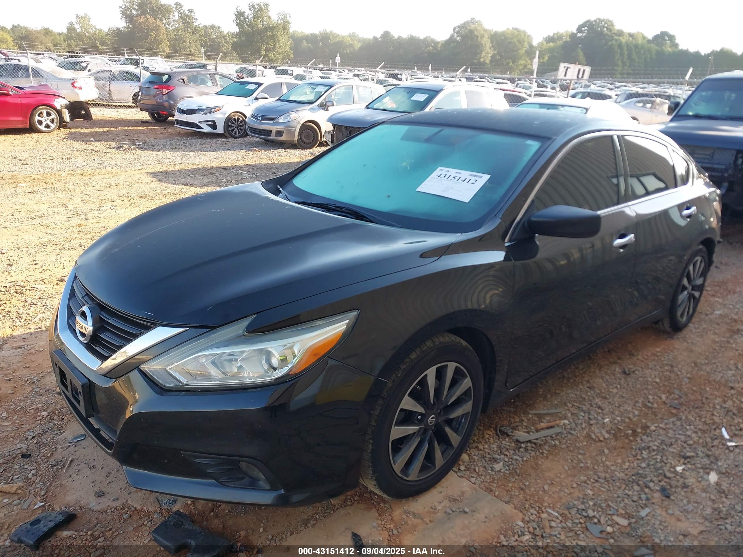 NISSAN ALTIMA image 2