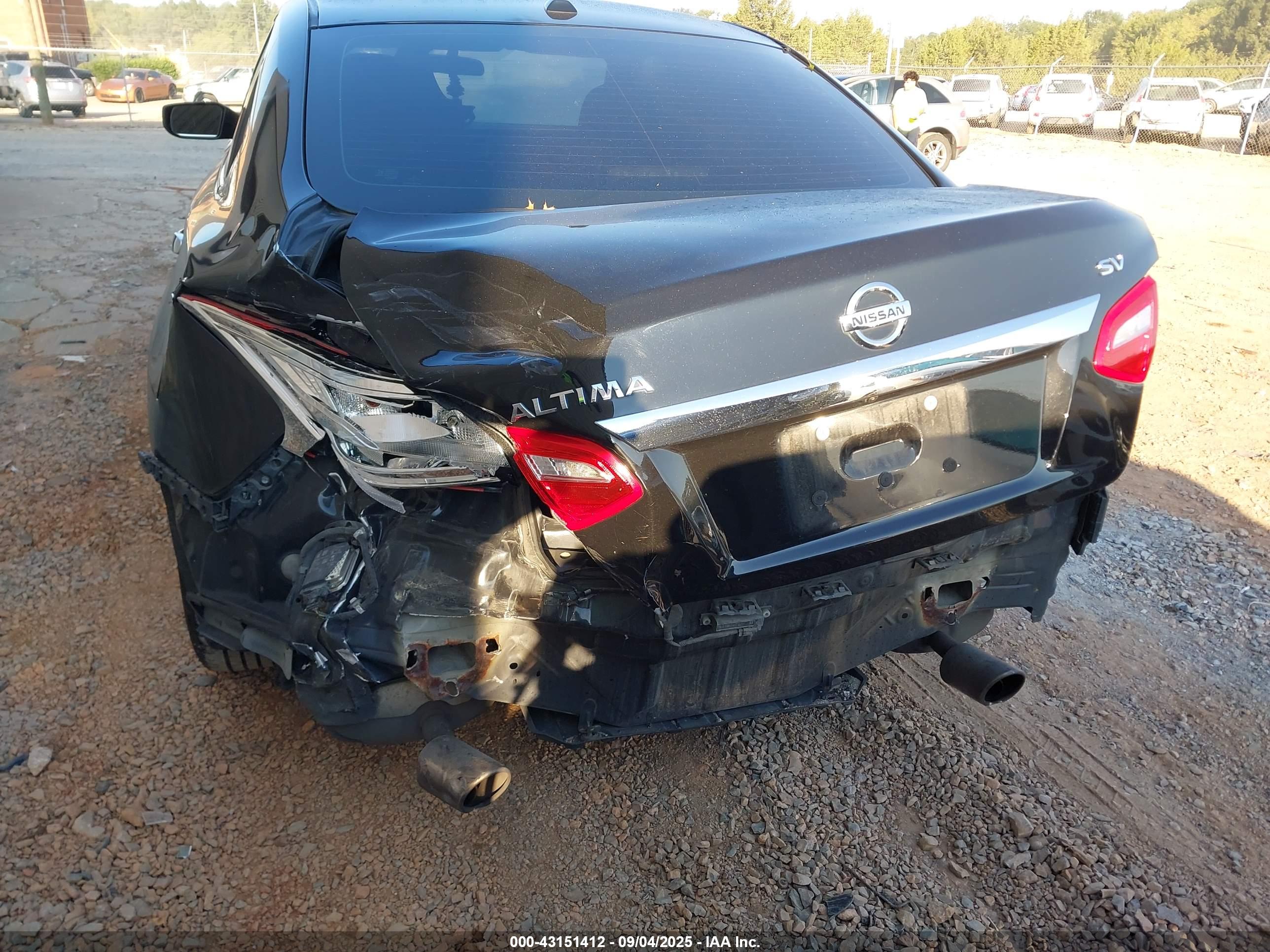 NISSAN ALTIMA image 6