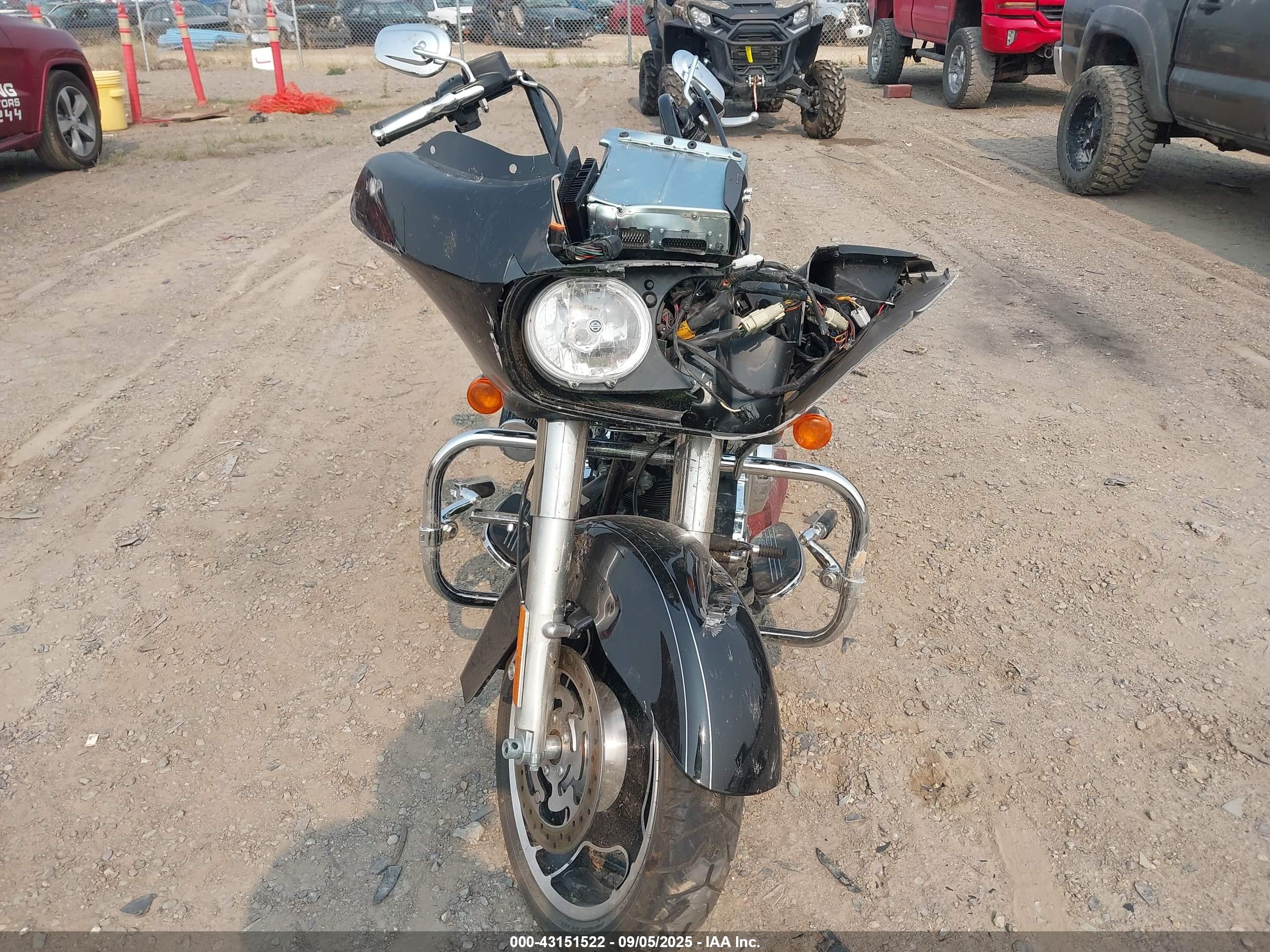 HARLEY-DAVIDSON FLTRX image 5