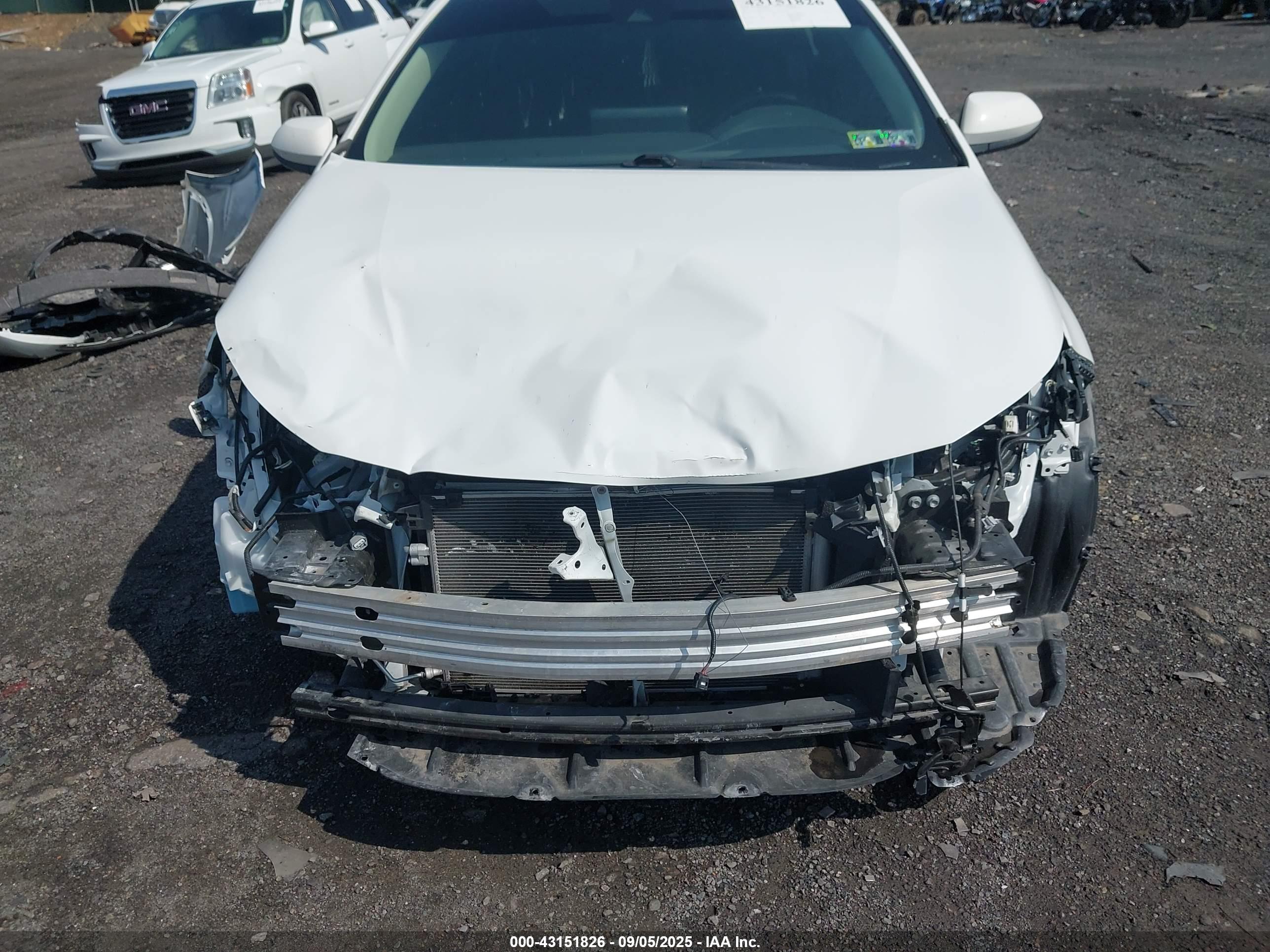 TOYOTA COROLLA image 6