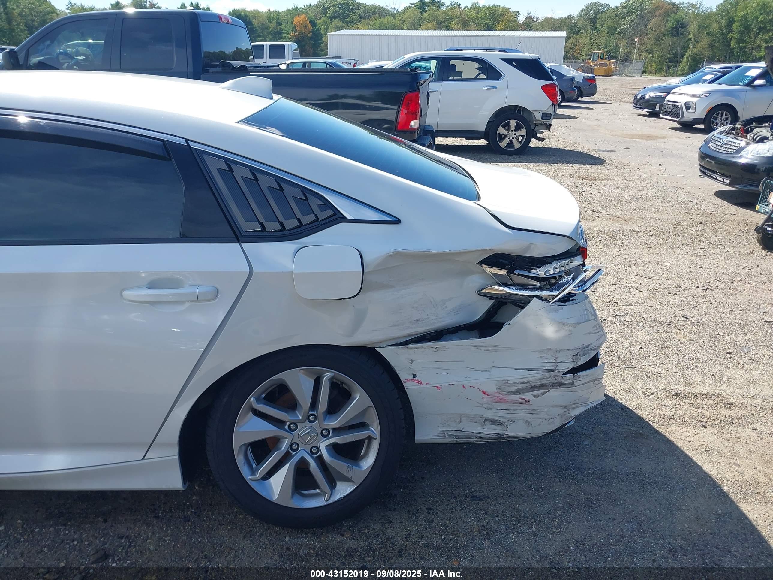 HONDA ACCORD image 6
