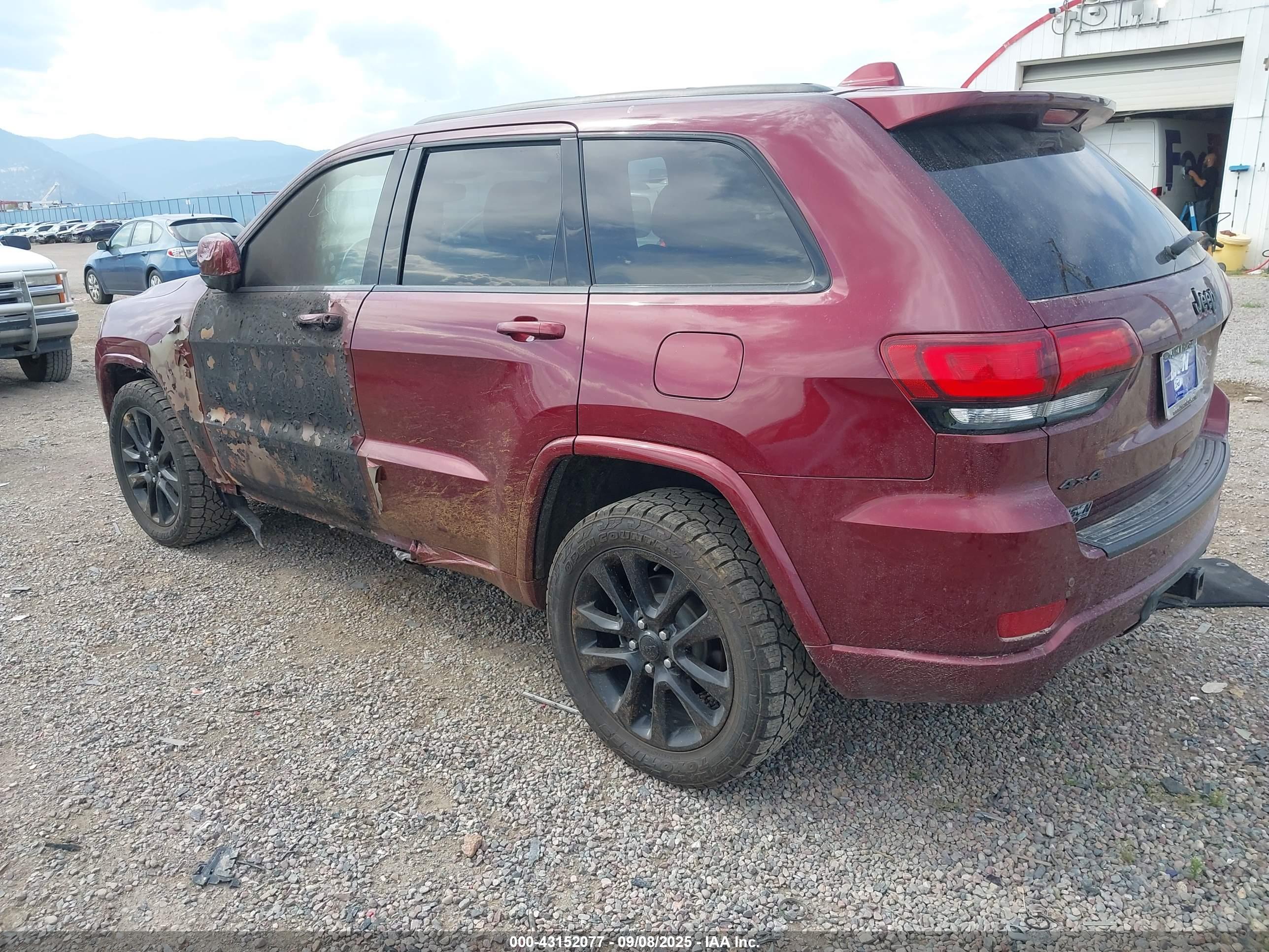 JEEP GRAND image 3
