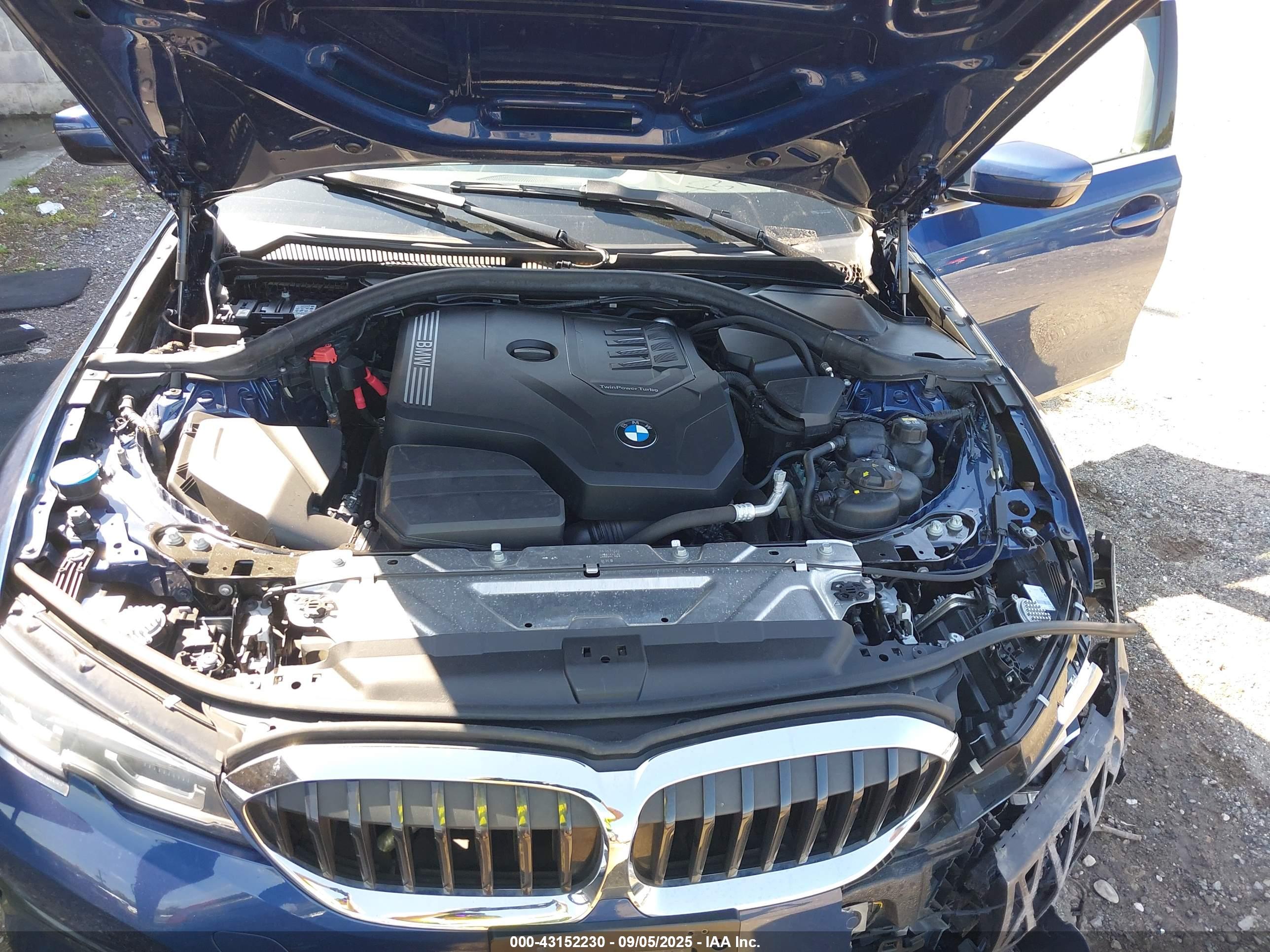 BMW 330I image 10