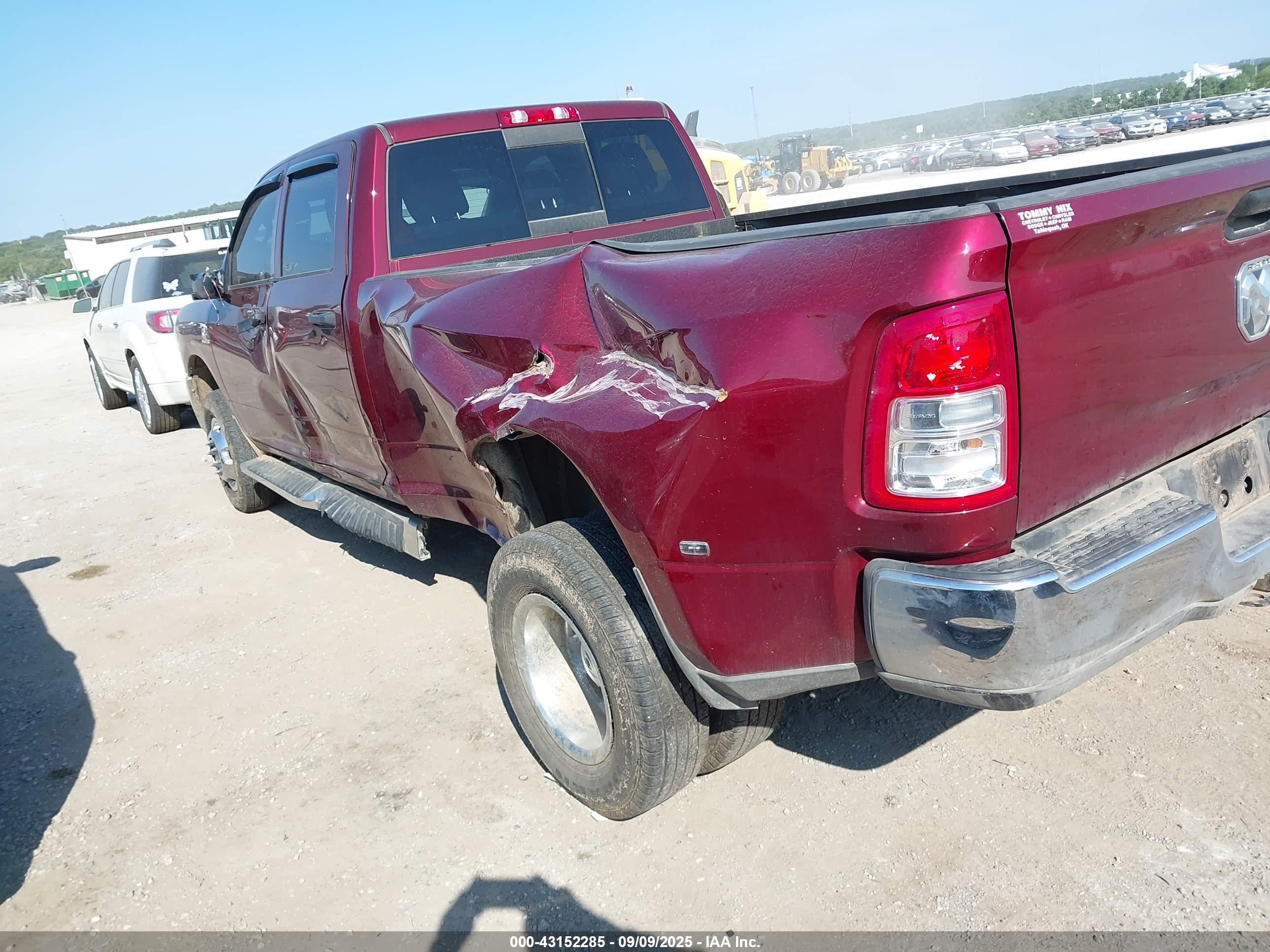 RAM 3500 image 3