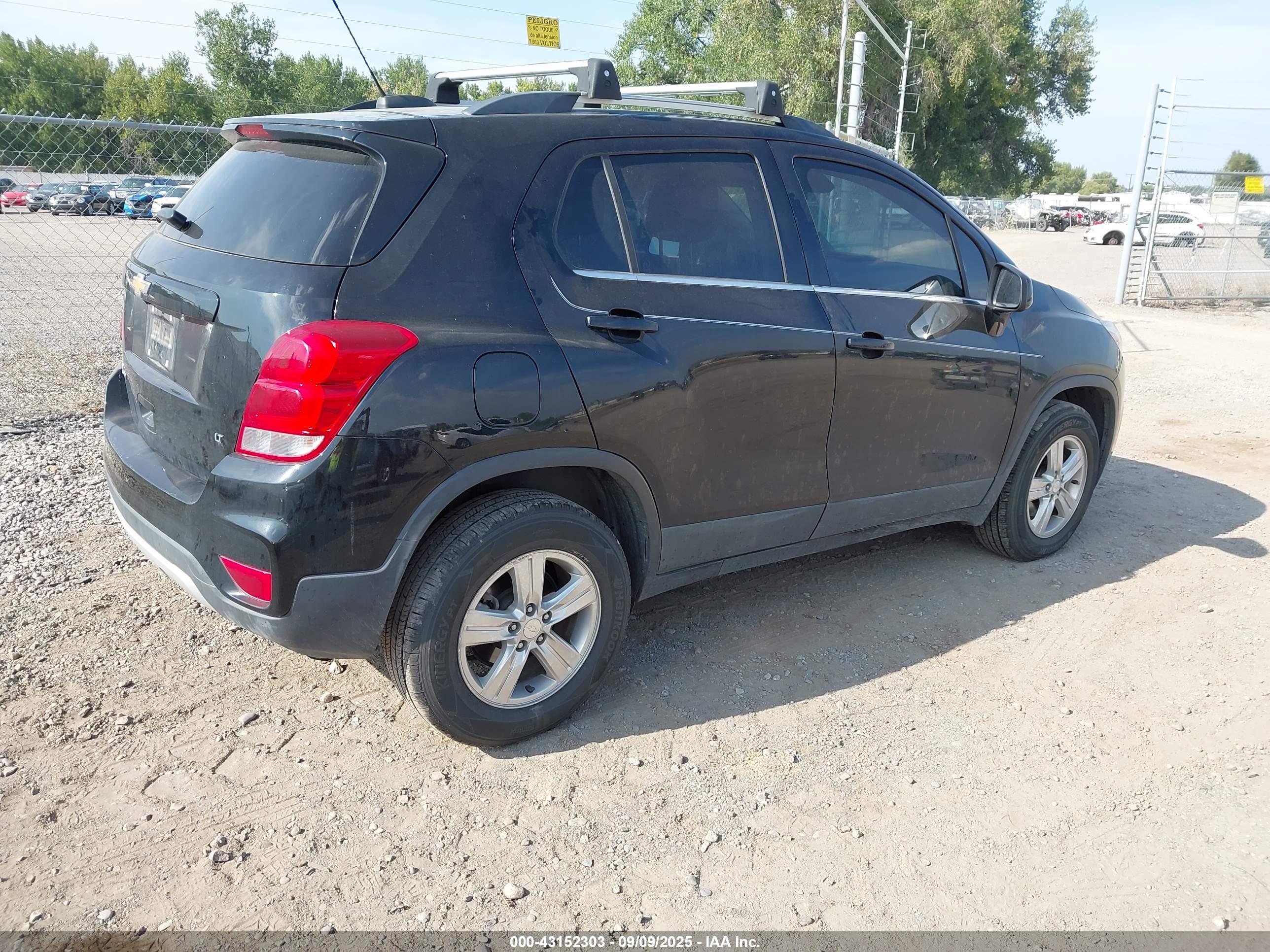 CHEVROLET TRAX image 4