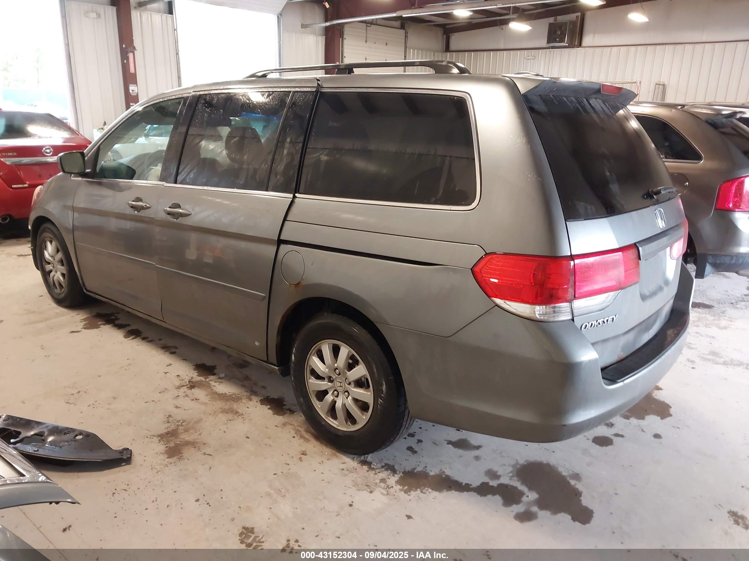HONDA ODYSSEY image 3