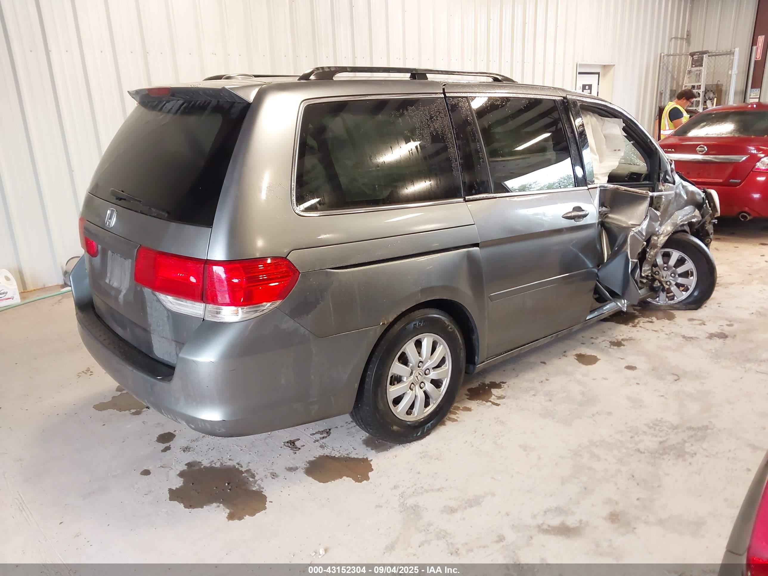 HONDA ODYSSEY image 4