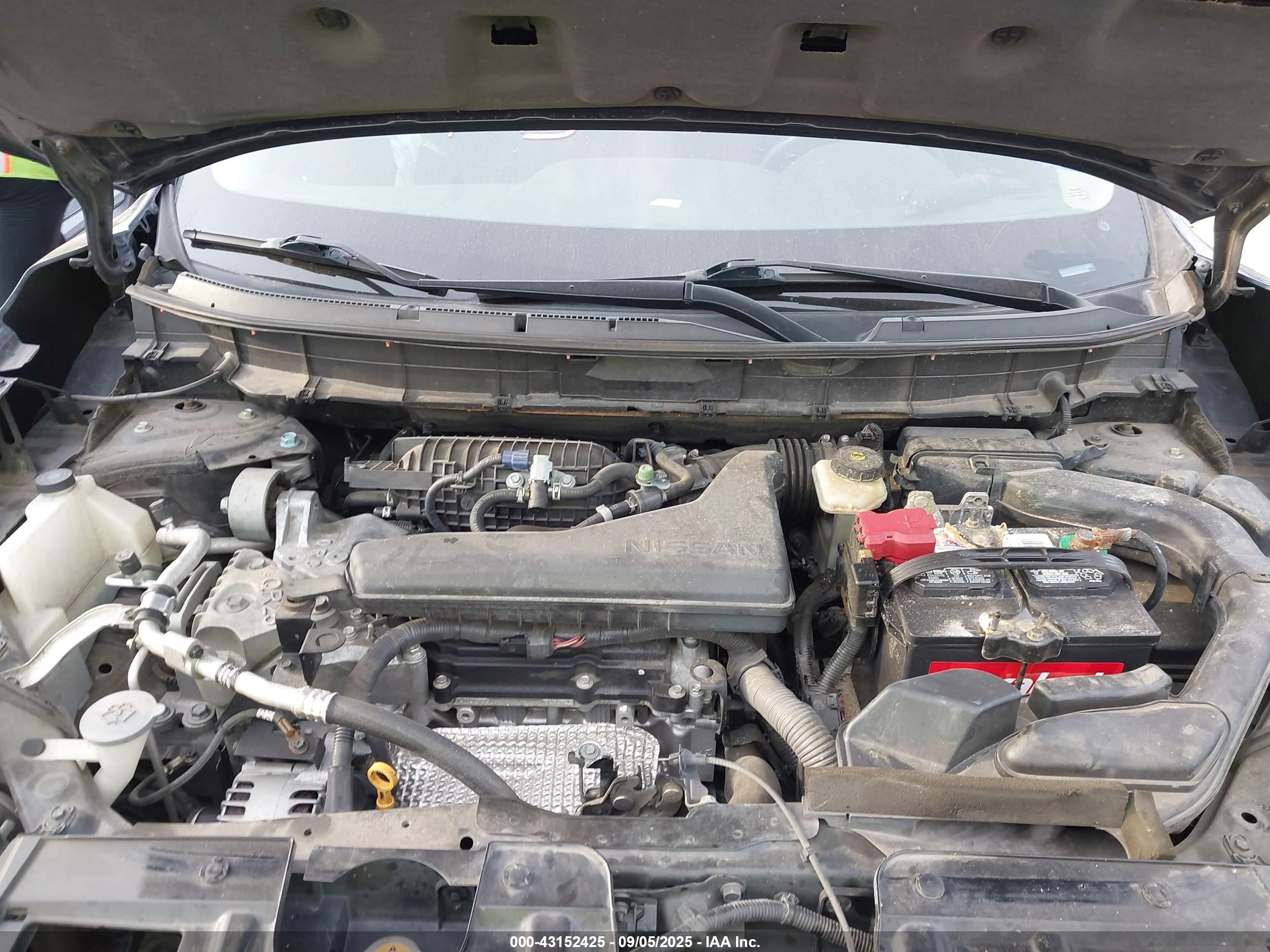 NISSAN ROGUE image 10