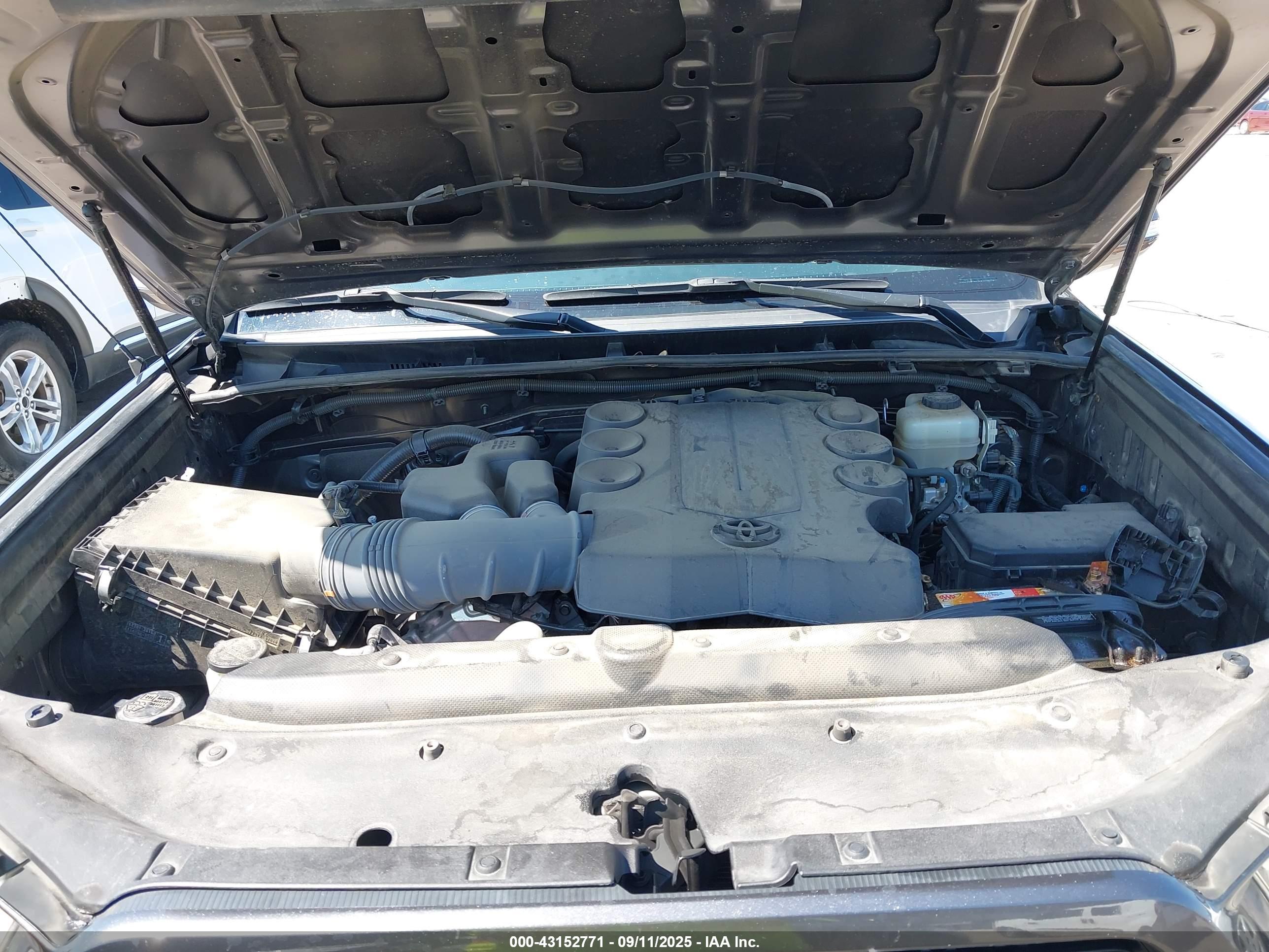 TOYOTA 4RUNNER image 10