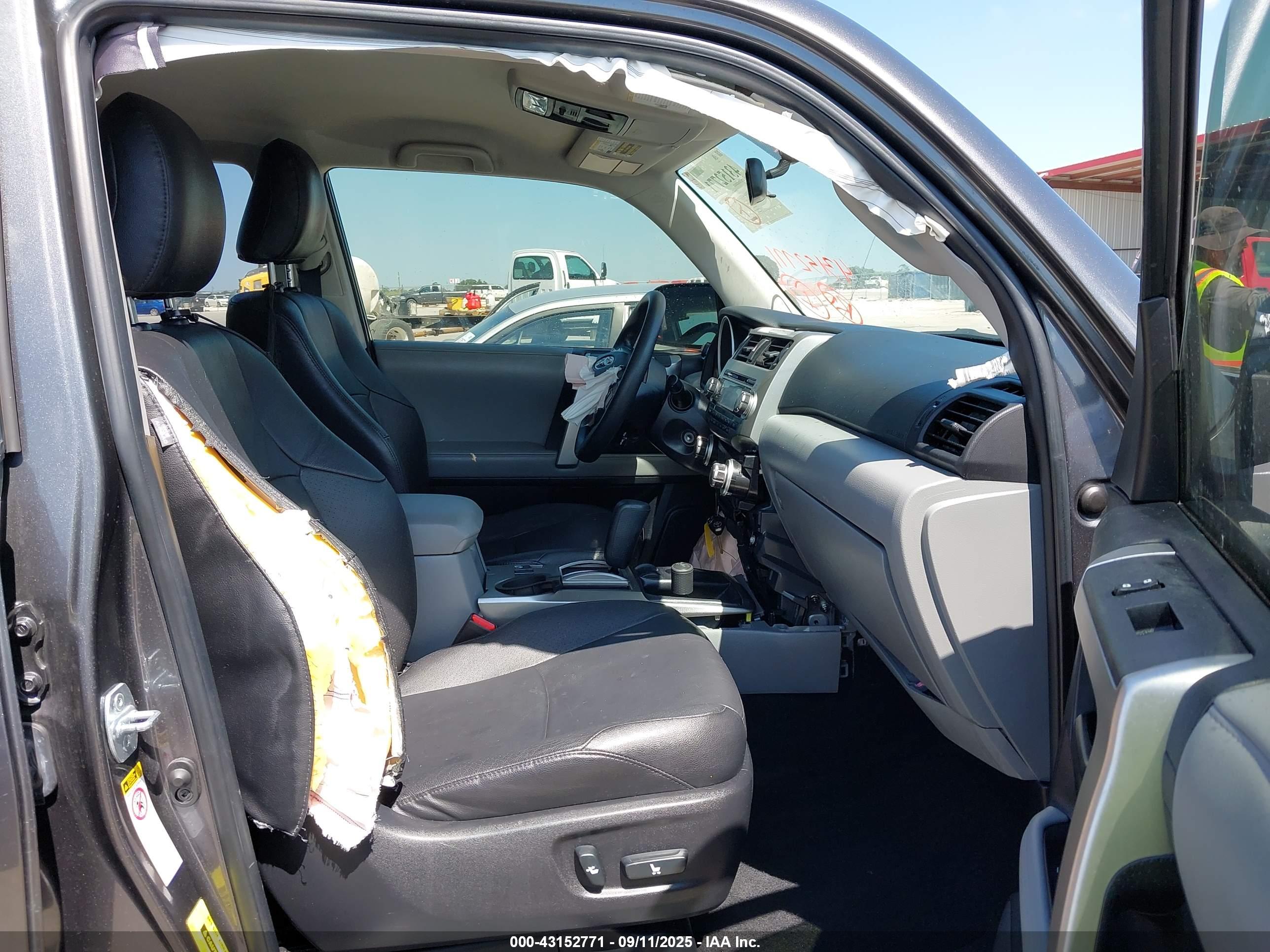 TOYOTA 4RUNNER image 5