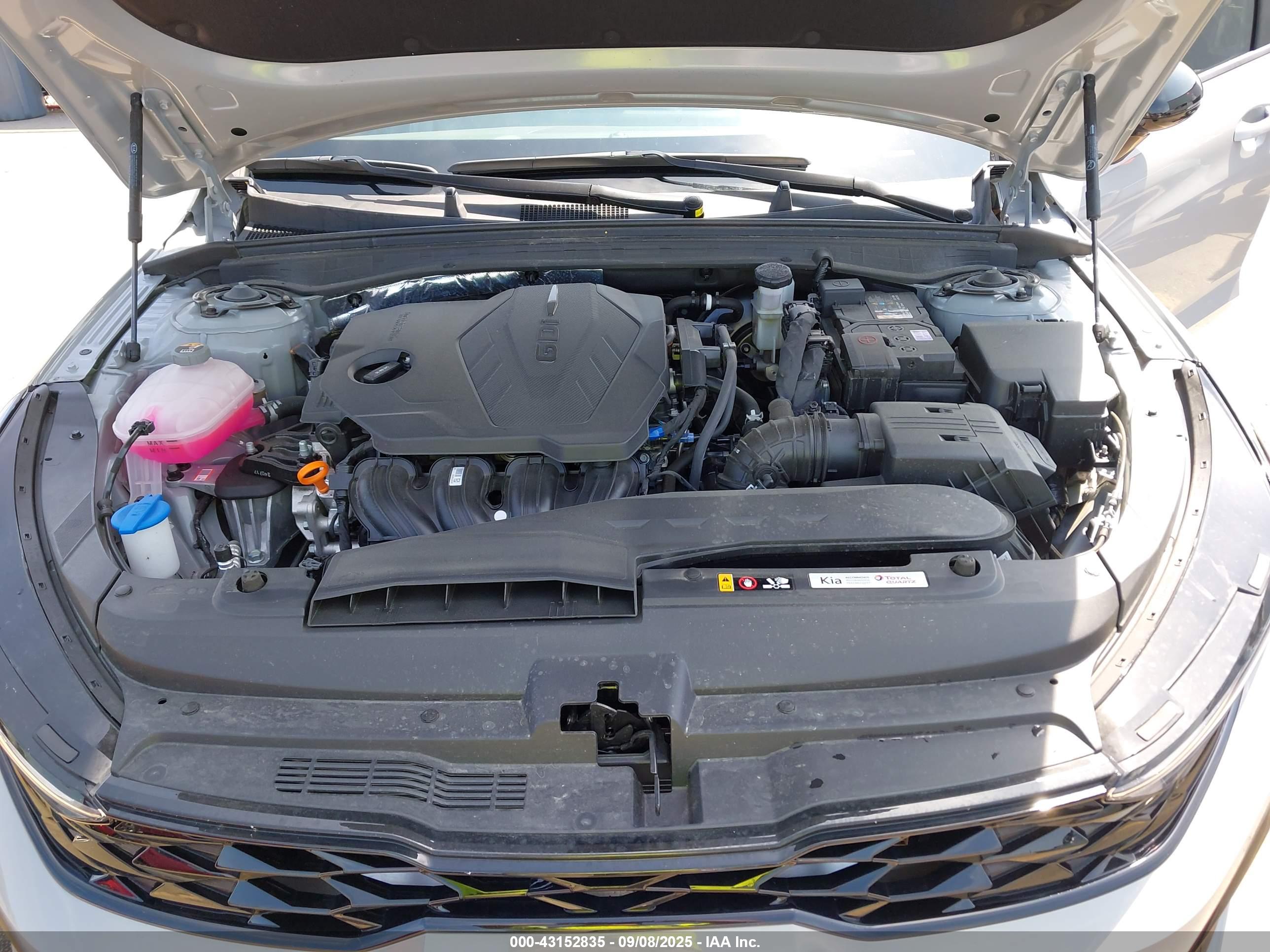 KIA K5 image 10