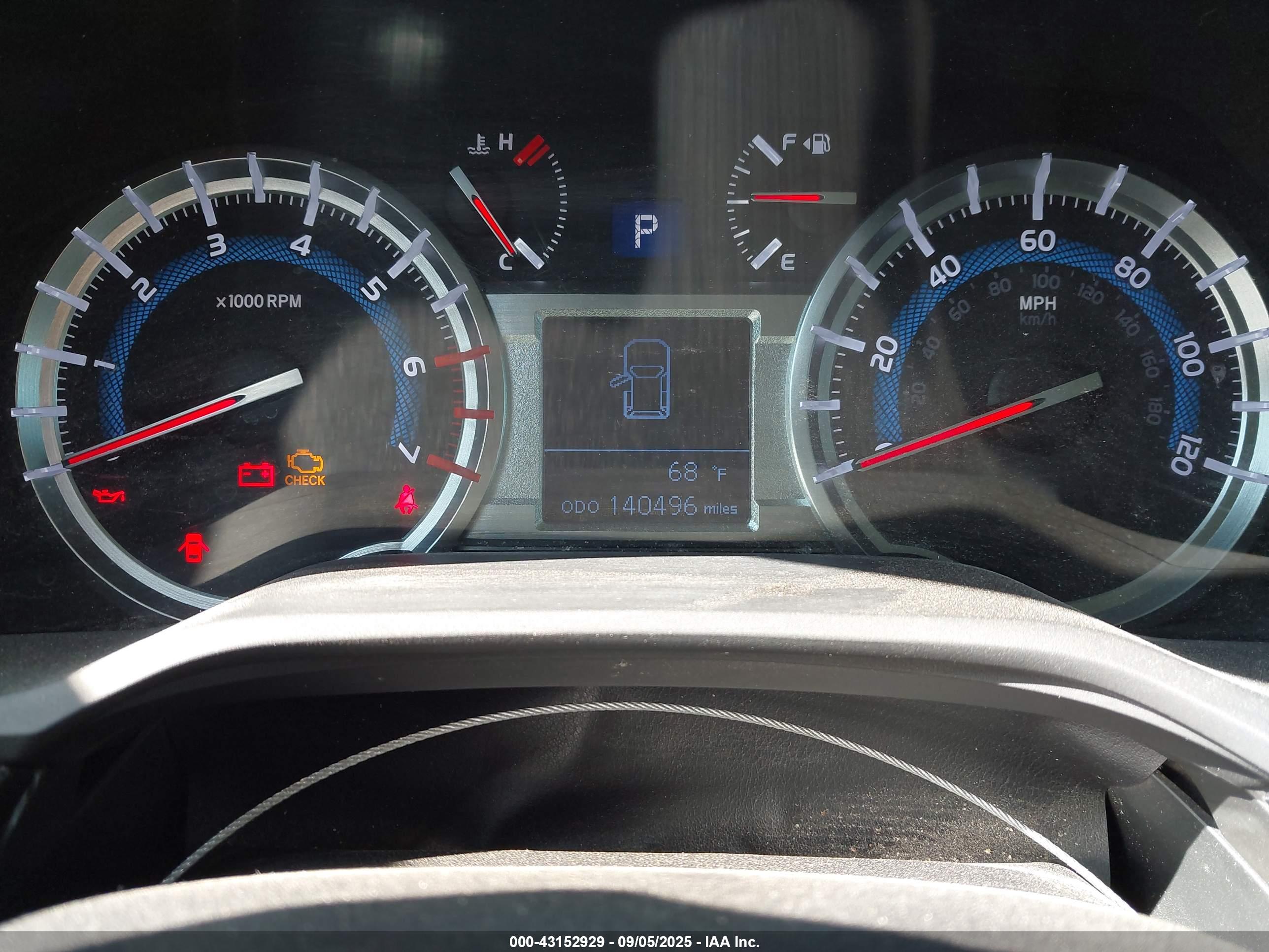TOYOTA 4RUNNER image 7