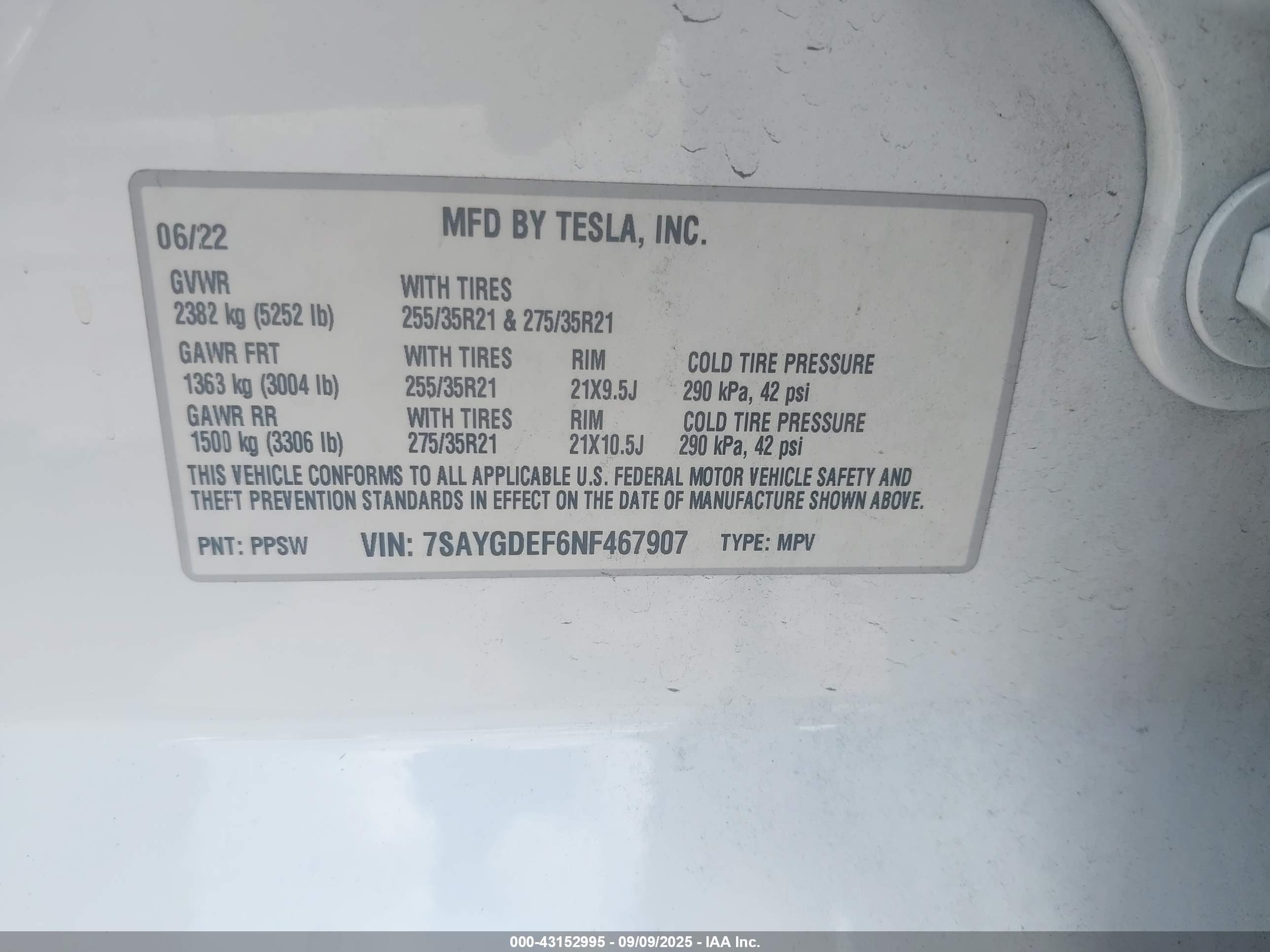 TESLA MODEL image 9
