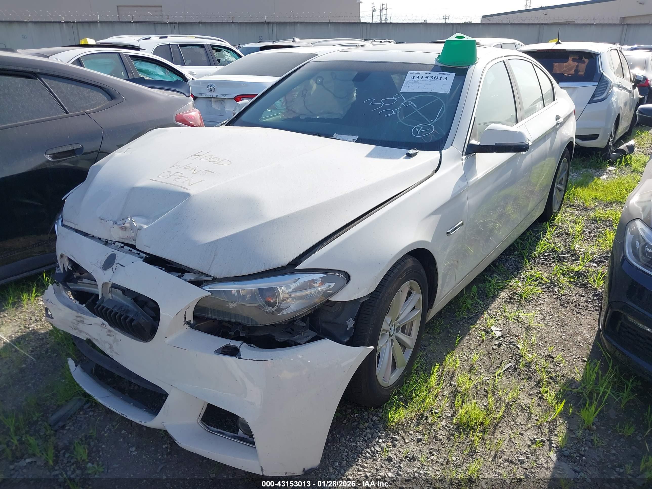 BMW 528I image 2