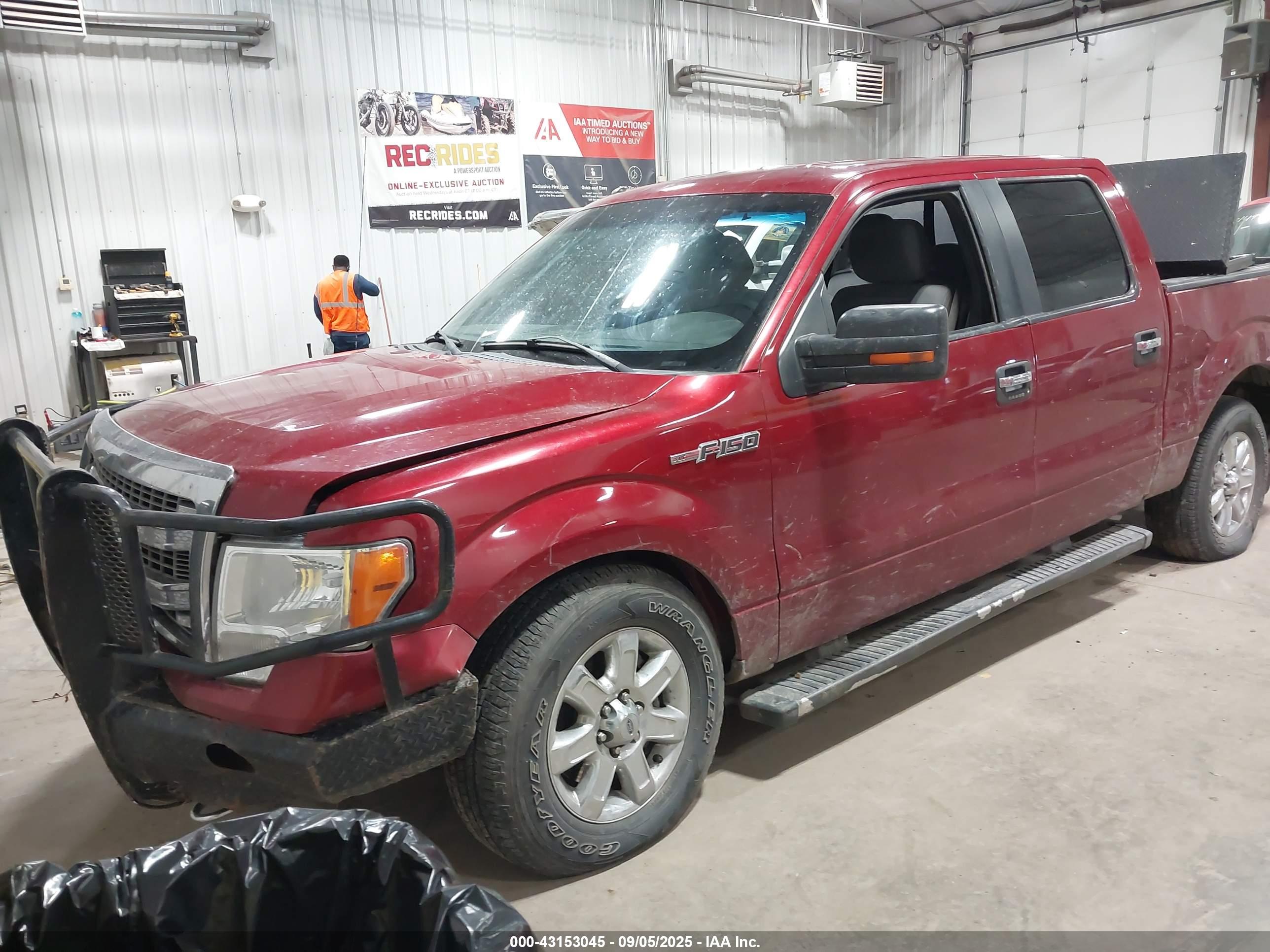 FORD F-150 image 2
