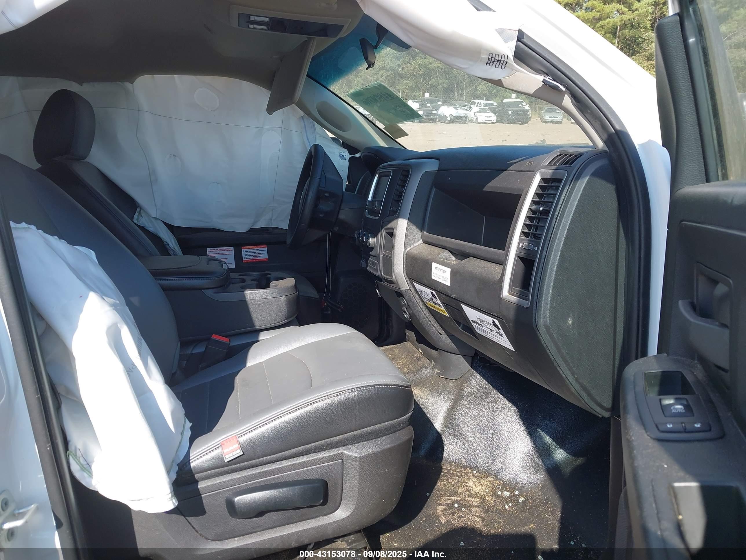 RAM 1500 image 5