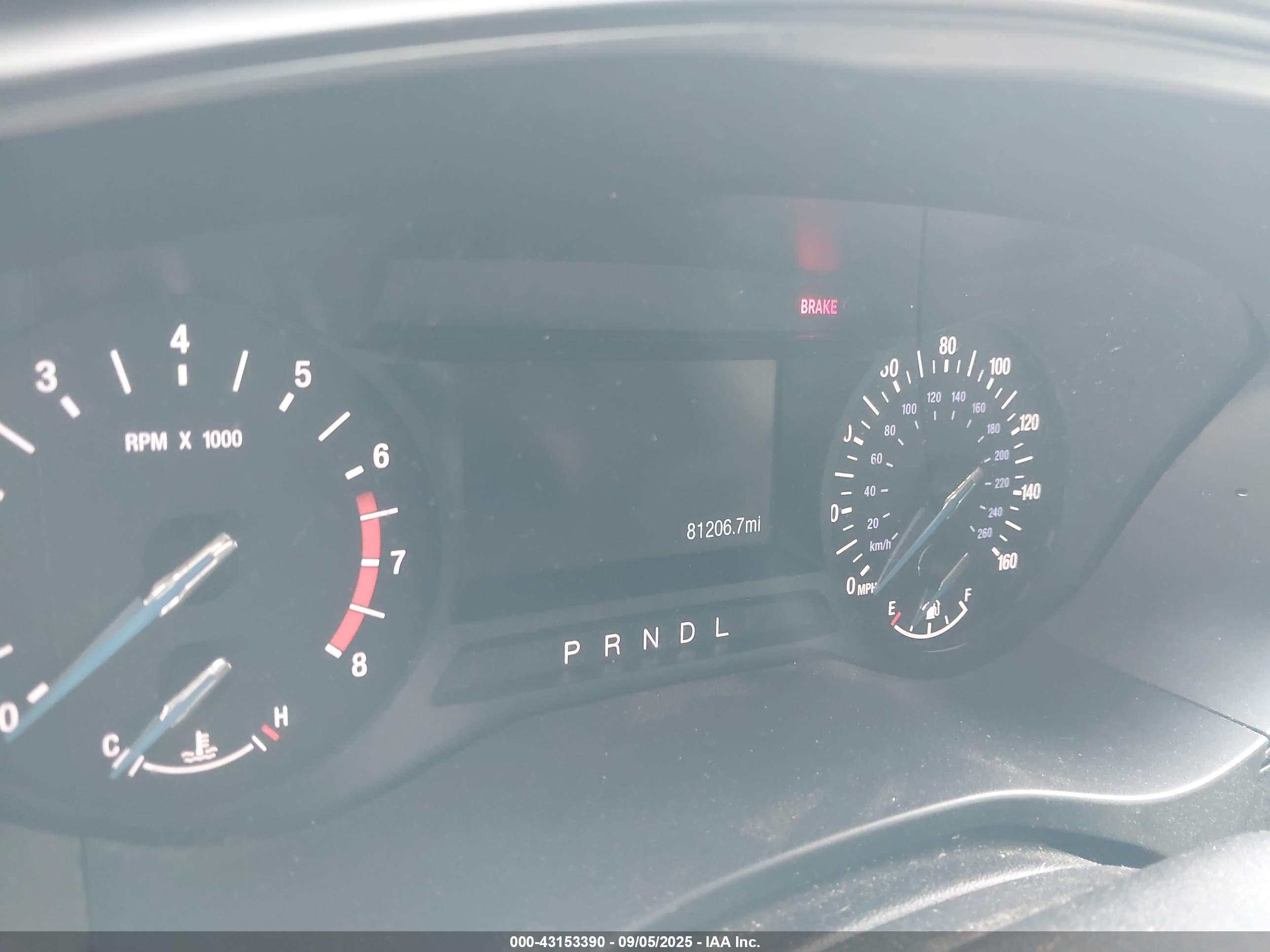 FORD FUSION image 7