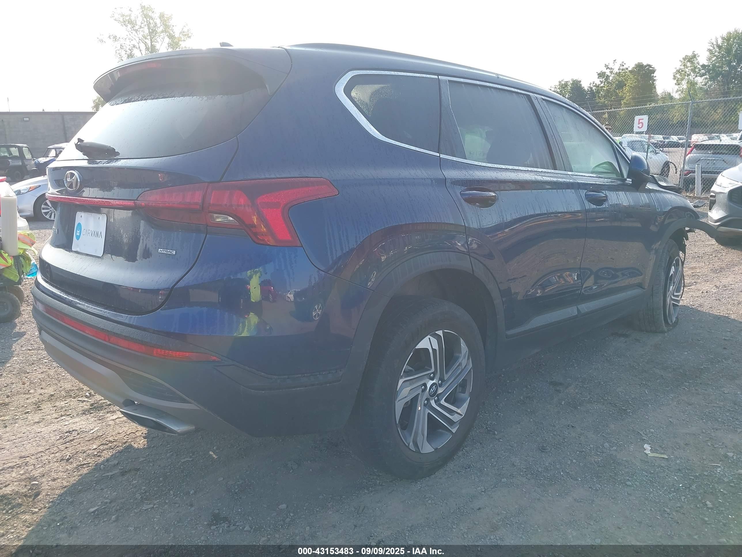 HYUNDAI SANTA image 4