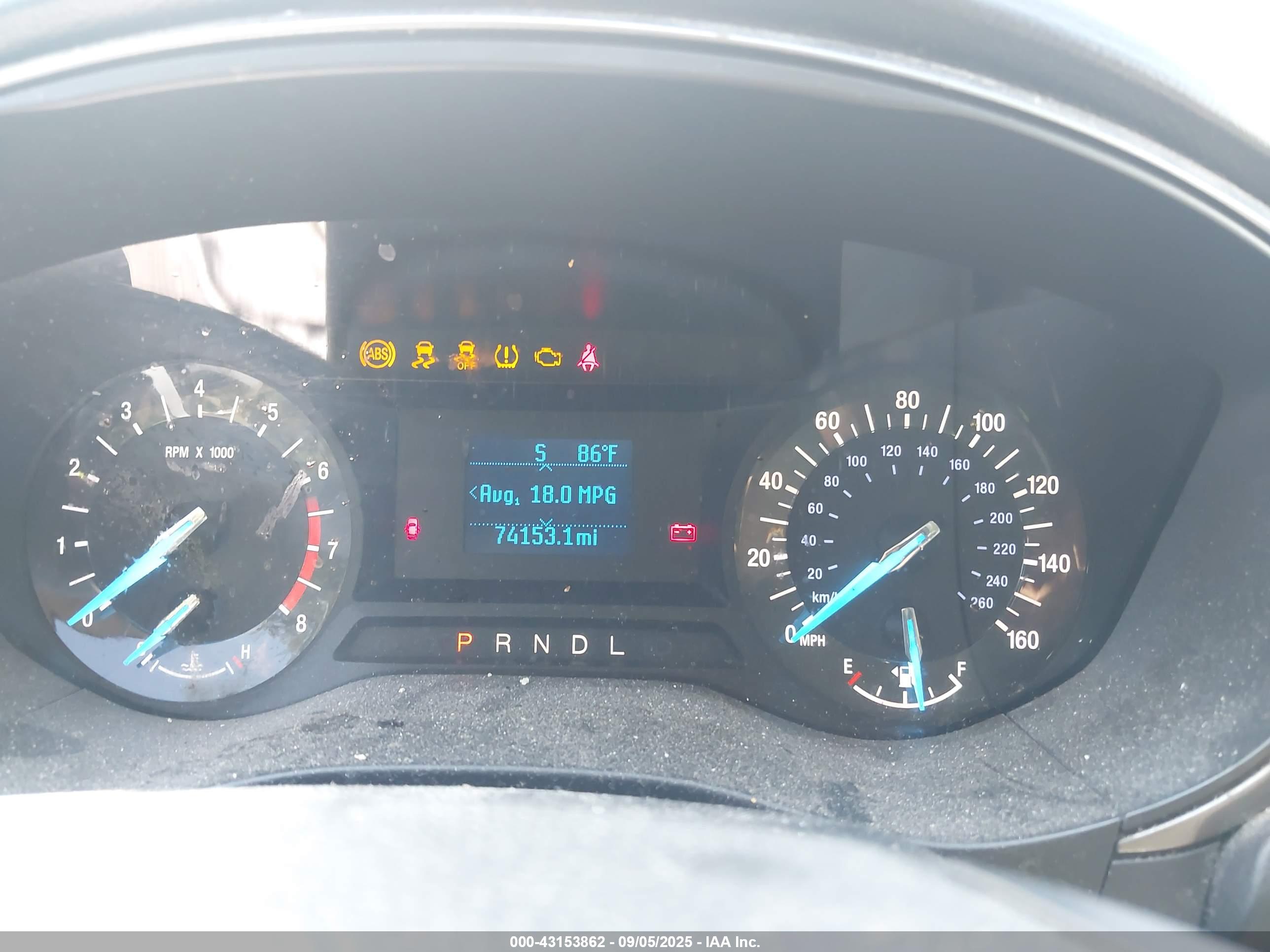 FORD FUSION image 7